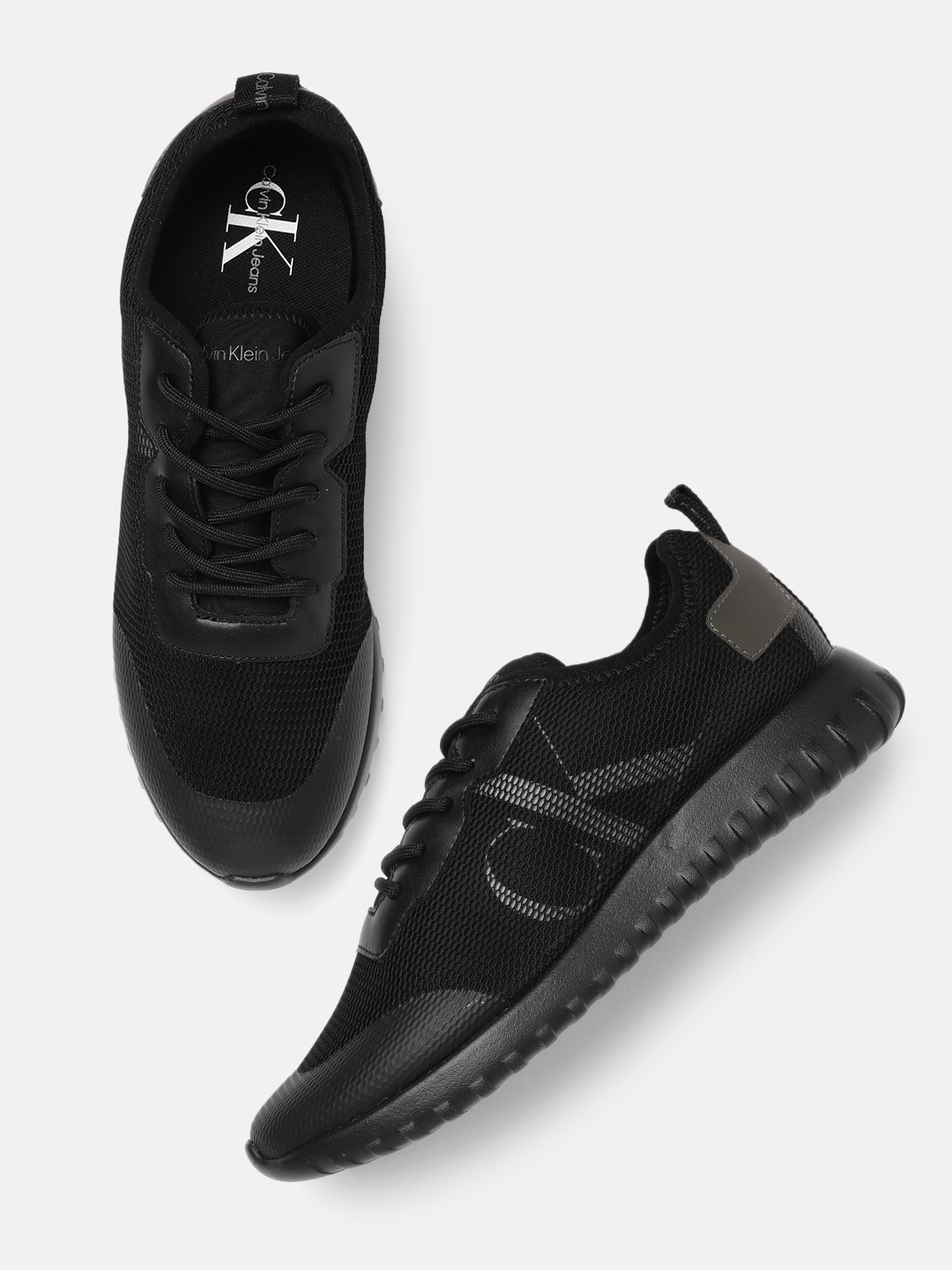 

Calvin Klein Men Black Printed SPORTY RUNNER Sneakers