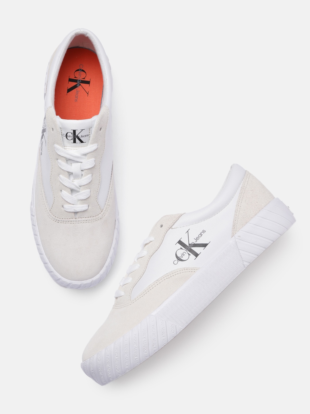 

Calvin Klein Men White & Beige SKATER VULC Colourblocked Sneakers