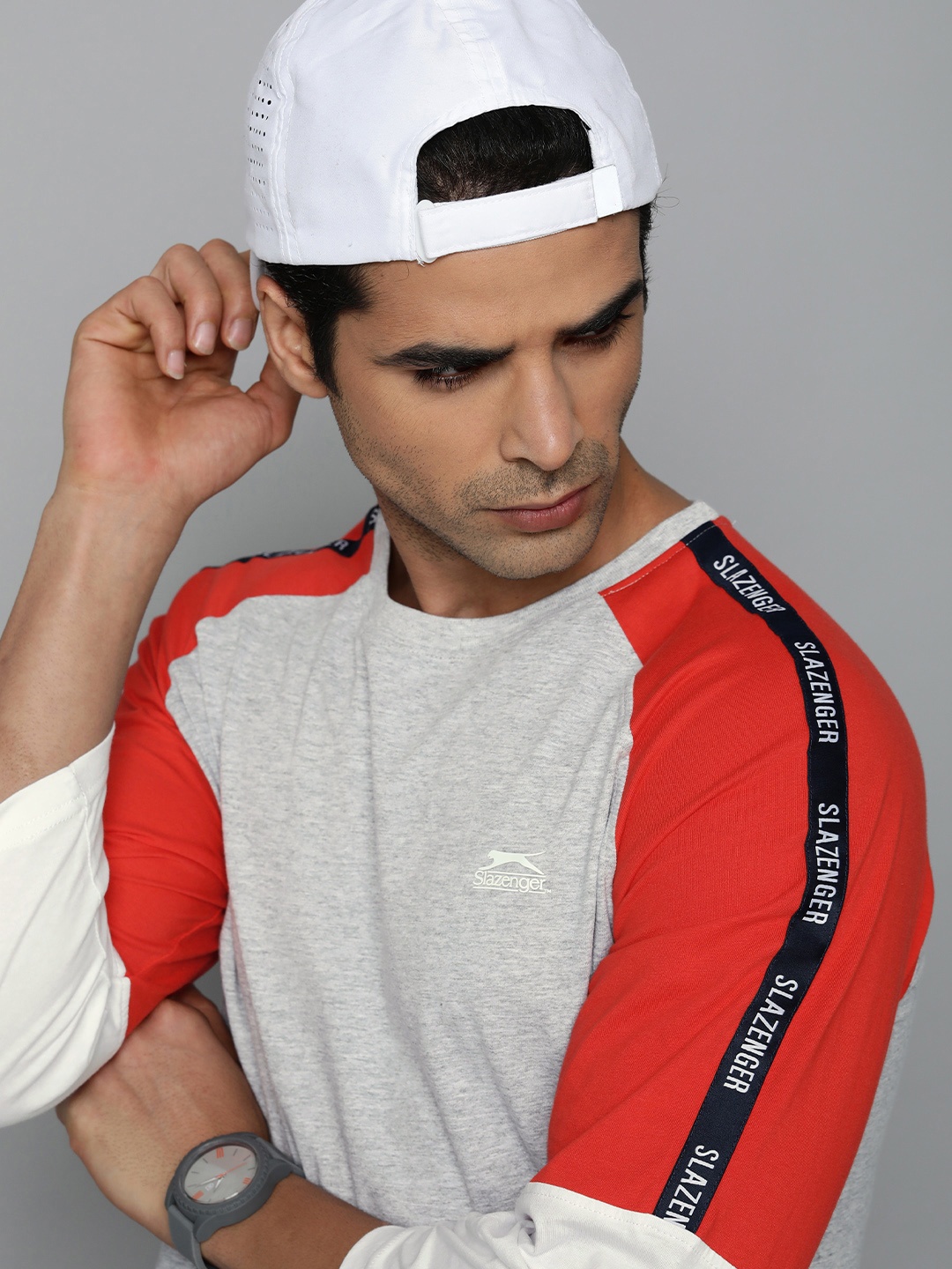 

Slazenger Men Grey Melange & Red Colourblocked T-shirt