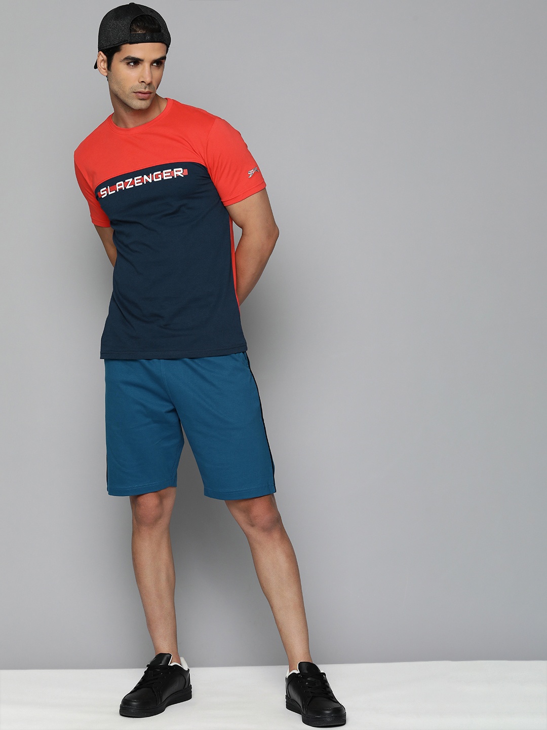 

Slazenger Men Red & Navy Blue Colourblocked Pure Cotton T-shirt