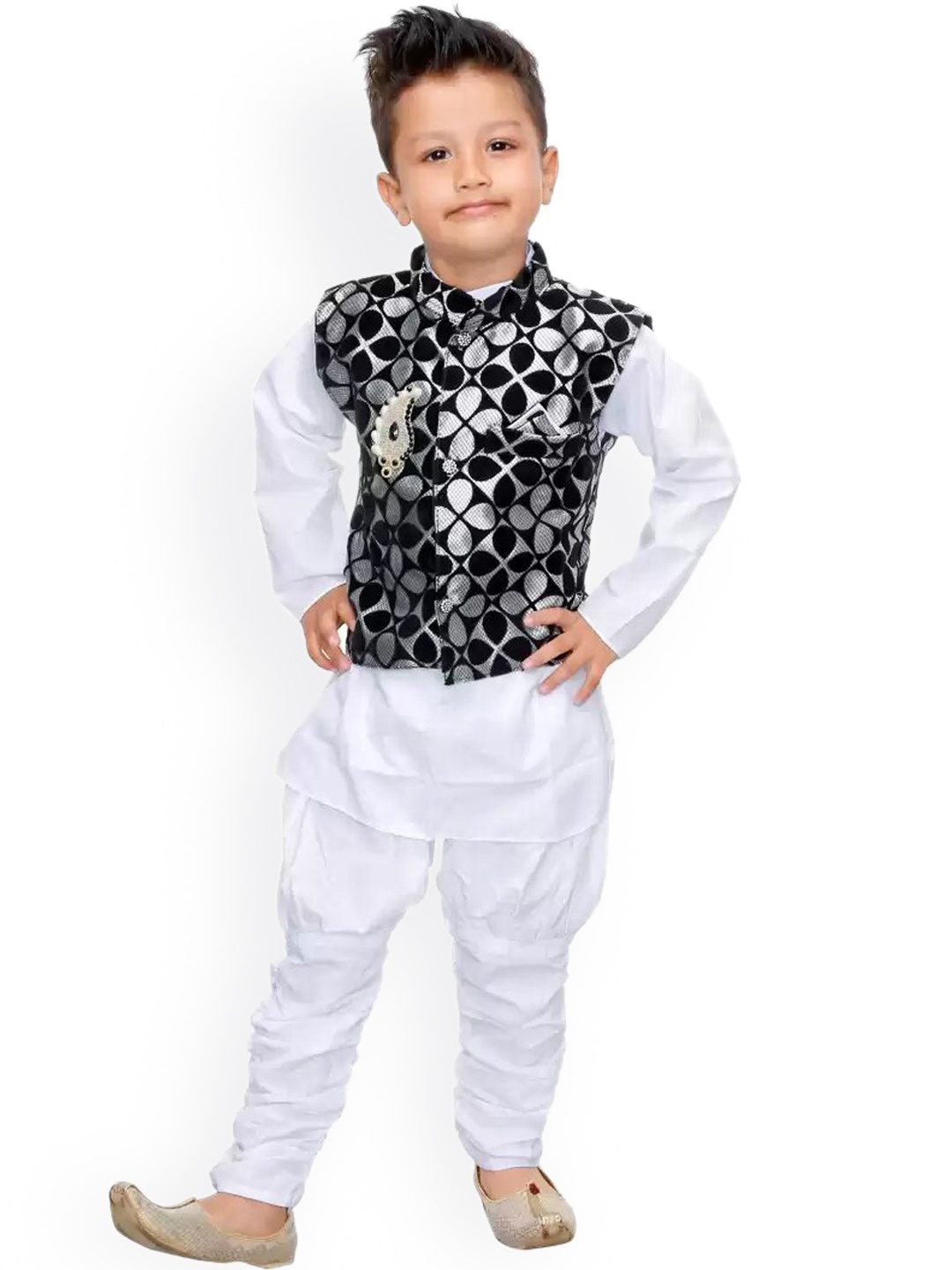 

DIGIMART Boys Multi Clothing Set, White