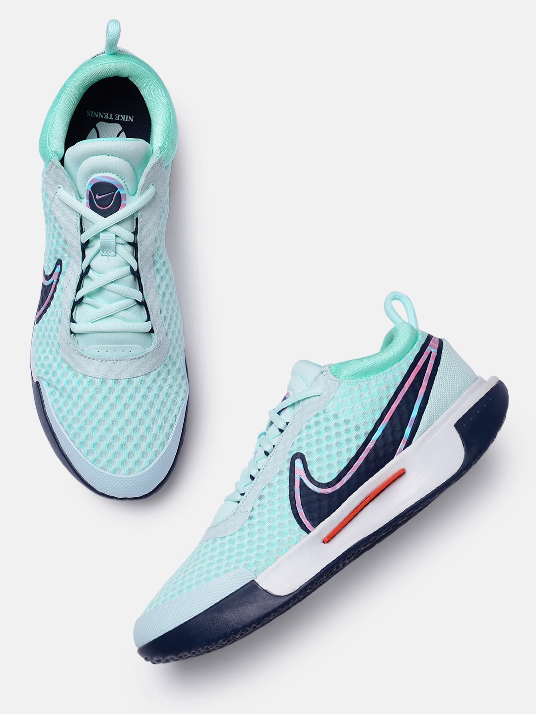 

Nike Men Turquoise Blue ZOOM COURT PRO HC Tennis Shoes
