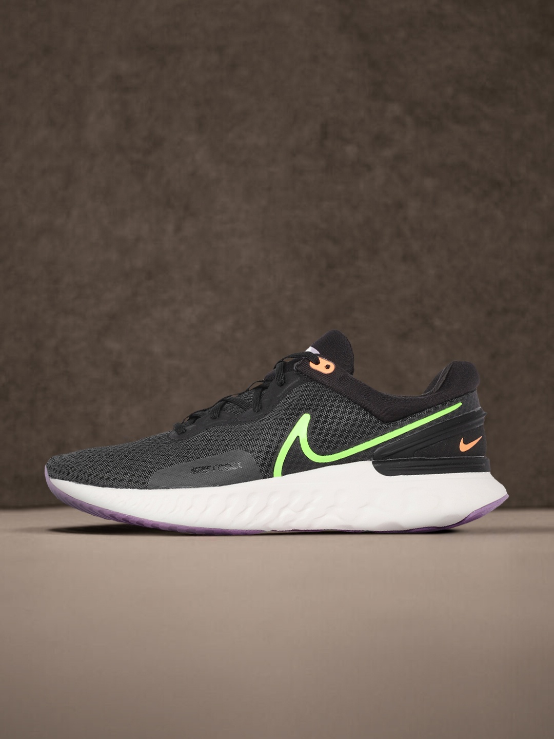 

NIKE Men Black REACT MILER 3 Running Shoes