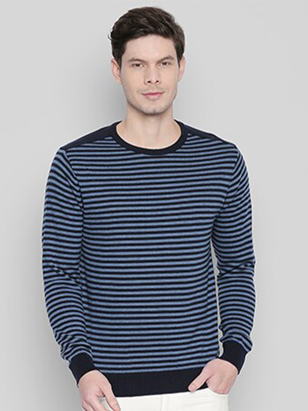 

Status Quo Men Navy Blue & Black Striped Pullover