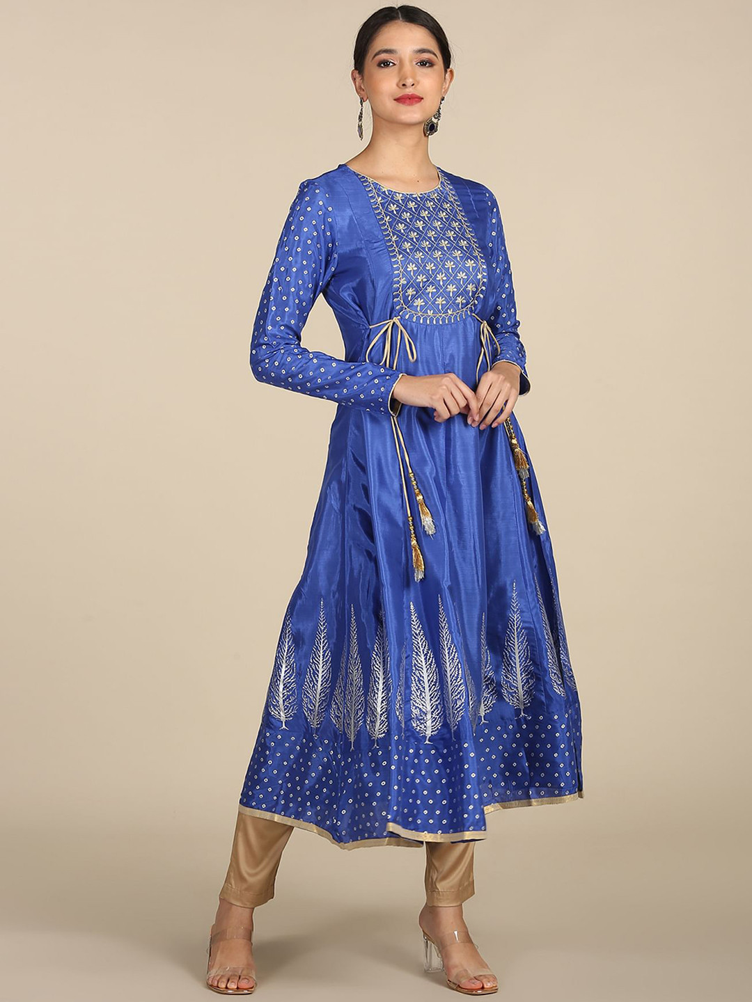 

Anahi Women Blue Ethnic Motifs Anarkali Kurta