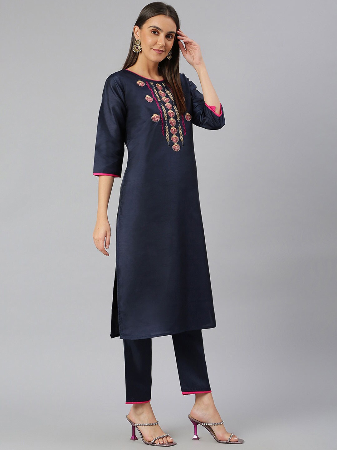 

Lilots Women Navy Blue Embroidered Thread Work Kurti with Trousers & With Dupatta