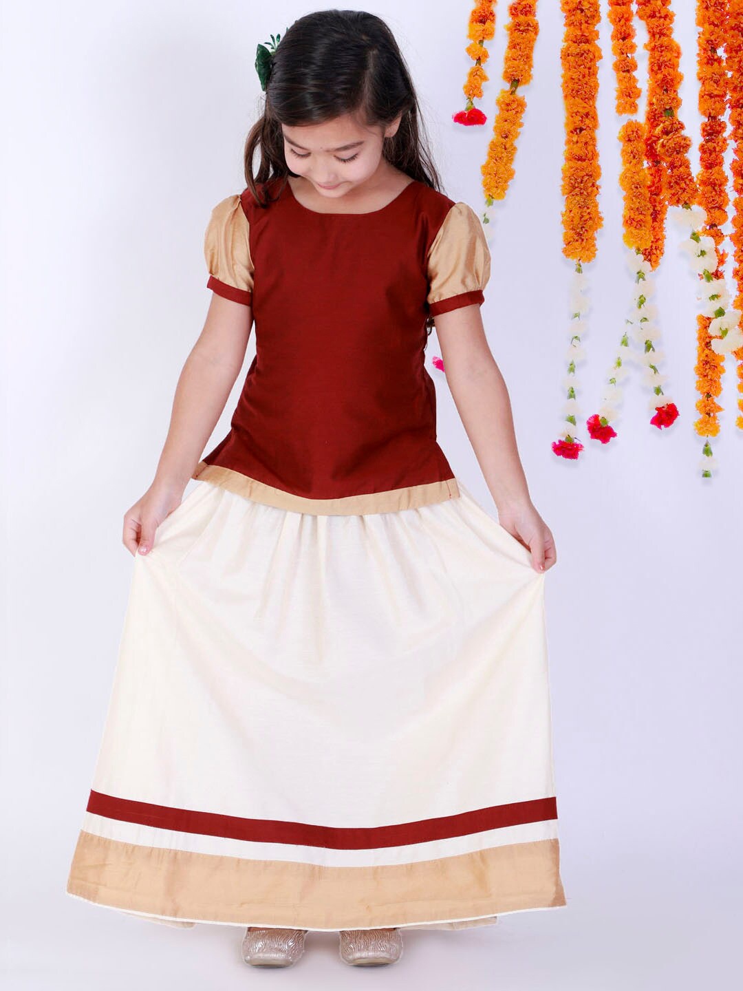 

VASTRAMAY Girls Maroon & Cream-Coloured Pavda Pattu Ready To Wear Lehenga Choli Set