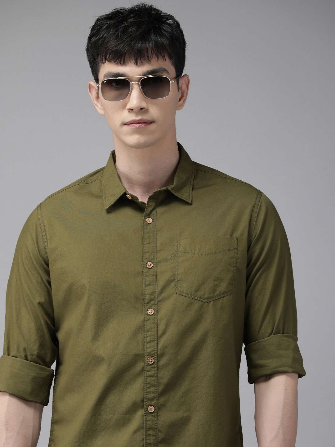 

BEAT LONDON by PEPE JEANS Men Olive Green Solid Slim Fit Pure Cotton Casual Shirt