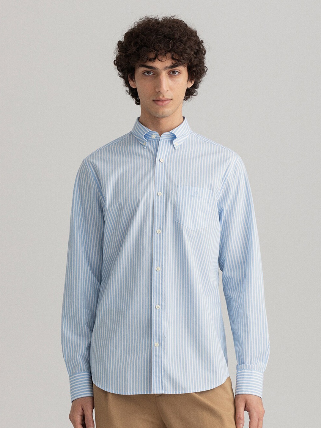 

GANT Men Blue Classic Striped Casual Shirt
