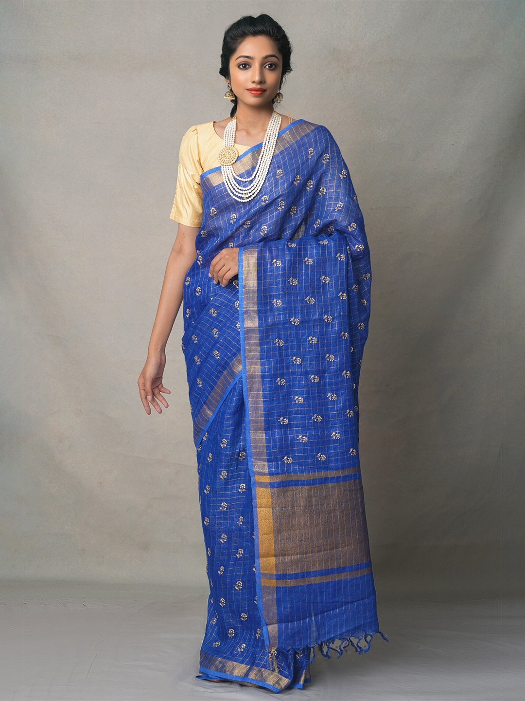 

Unnati Silks Navy Blue & Gold-Toned Woven Design Embroidered Pure Linen Jamdani Saree