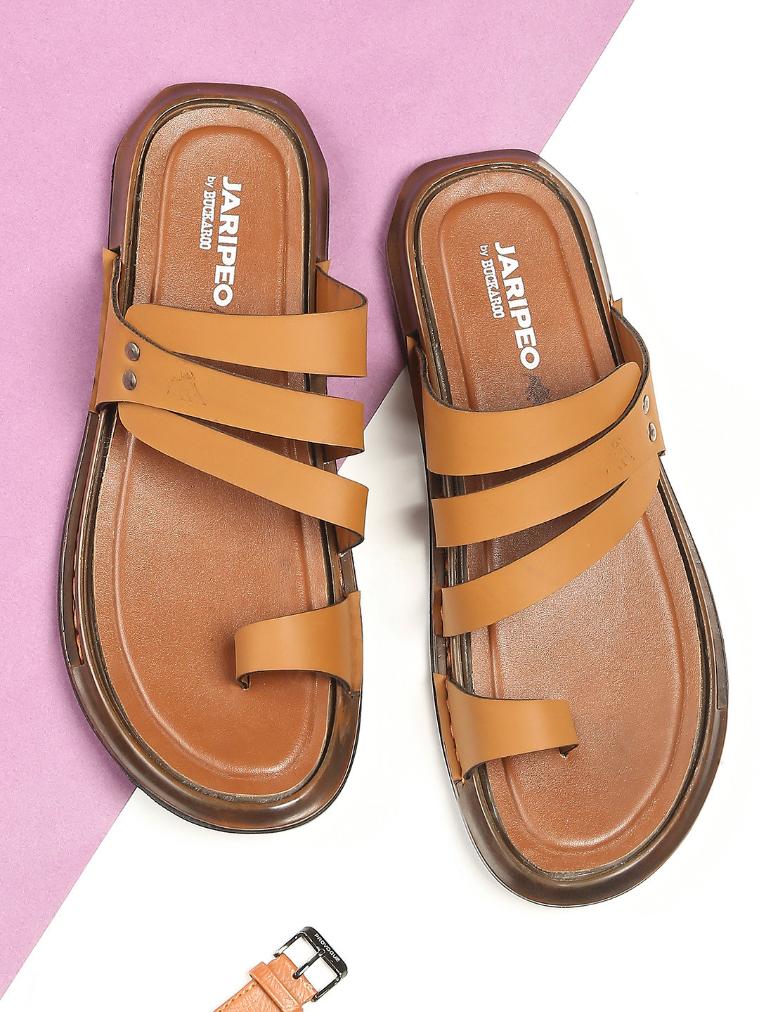 

Buckaroo Men Tan & Black Solid Vegan Leather Comfort Sandals