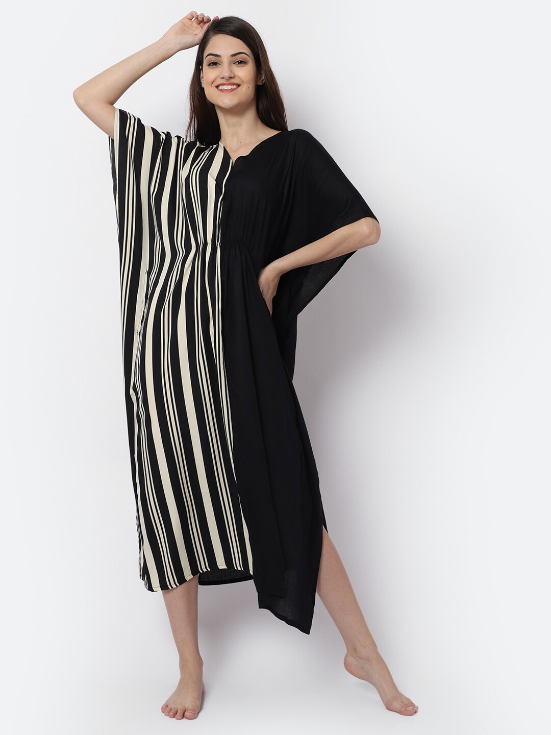 

EROTISSCH Women Black Printed Kaftan Nightdress