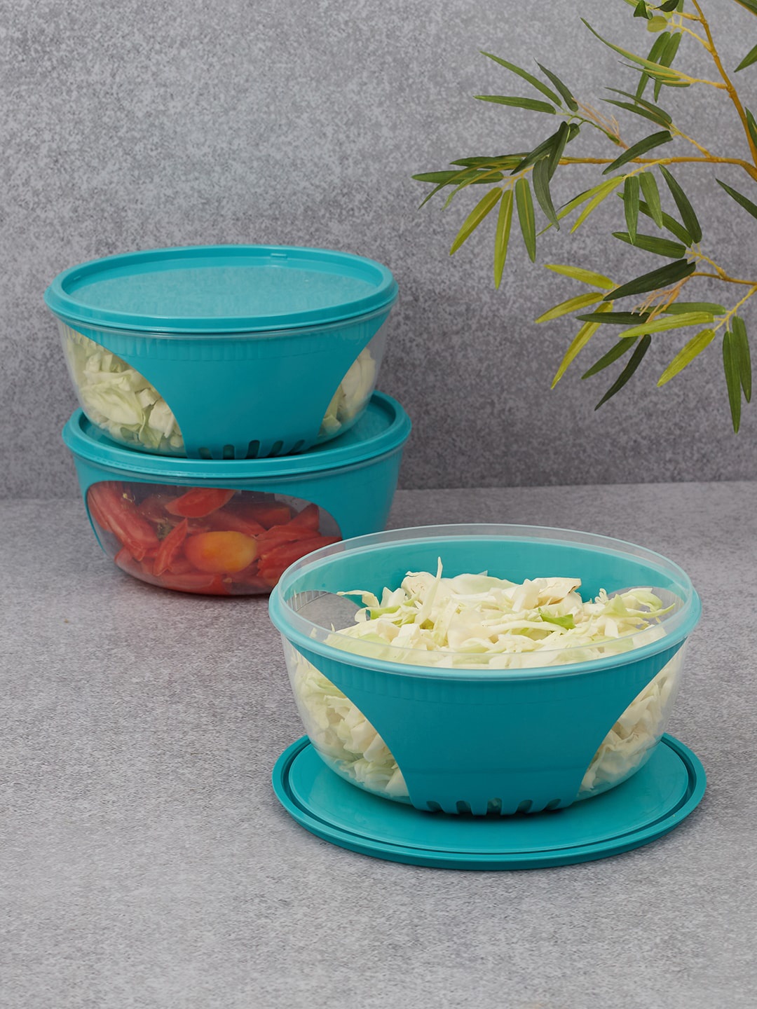 

HomeTown Set of 3 Teal-Coloured Solid Containers