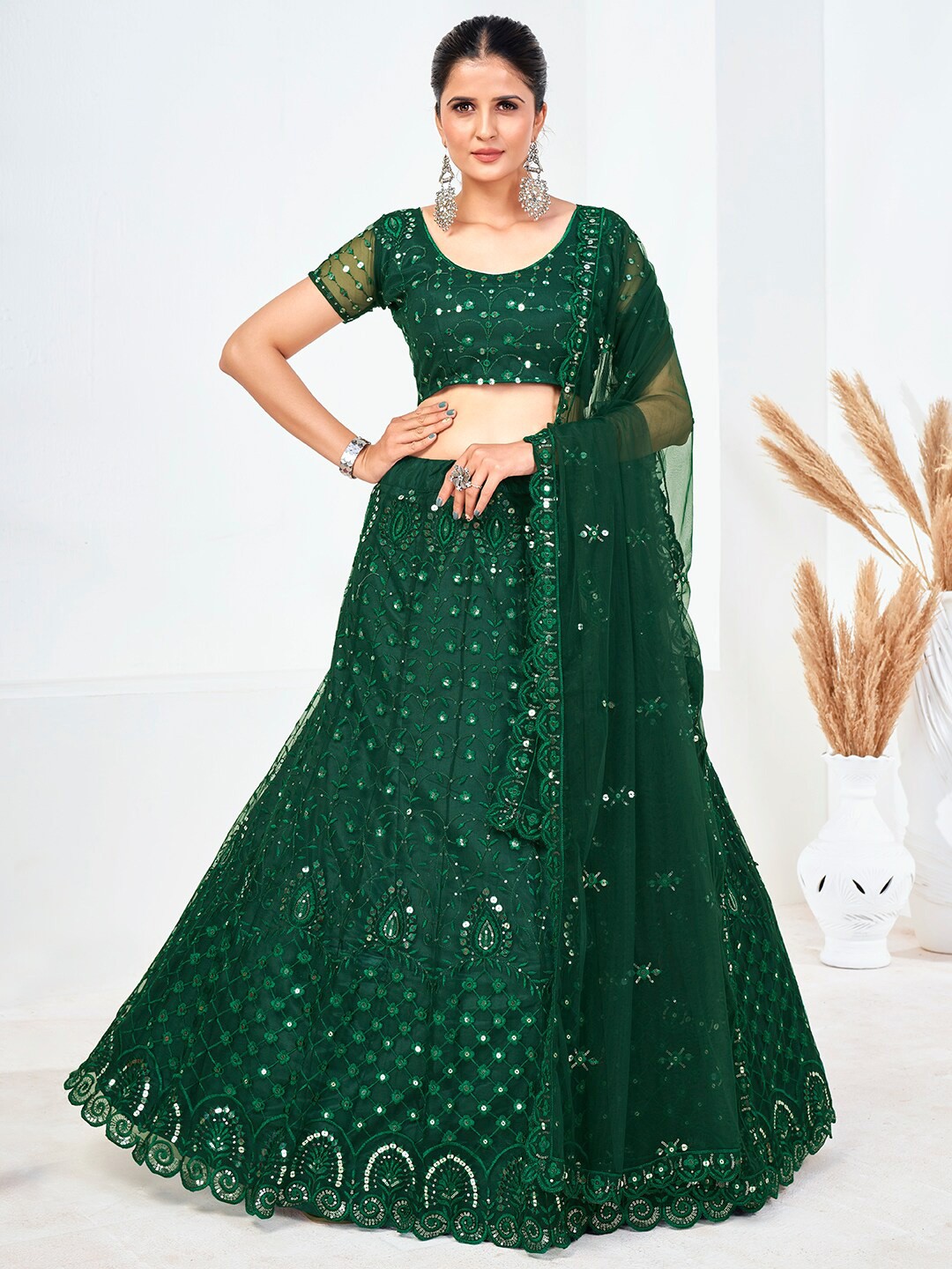 

SHOPGARB Green Embellished Sequinned Semi-Stitched Lehenga & Unstitched Blouse With Dupatta