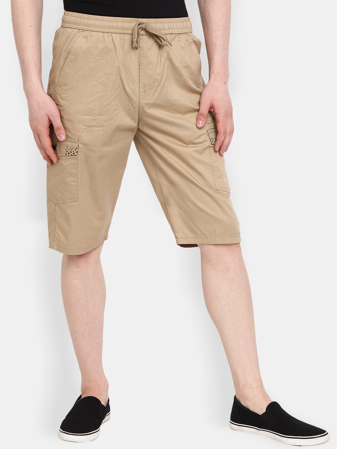 

V-Mart Men Beige Cargo Shorts