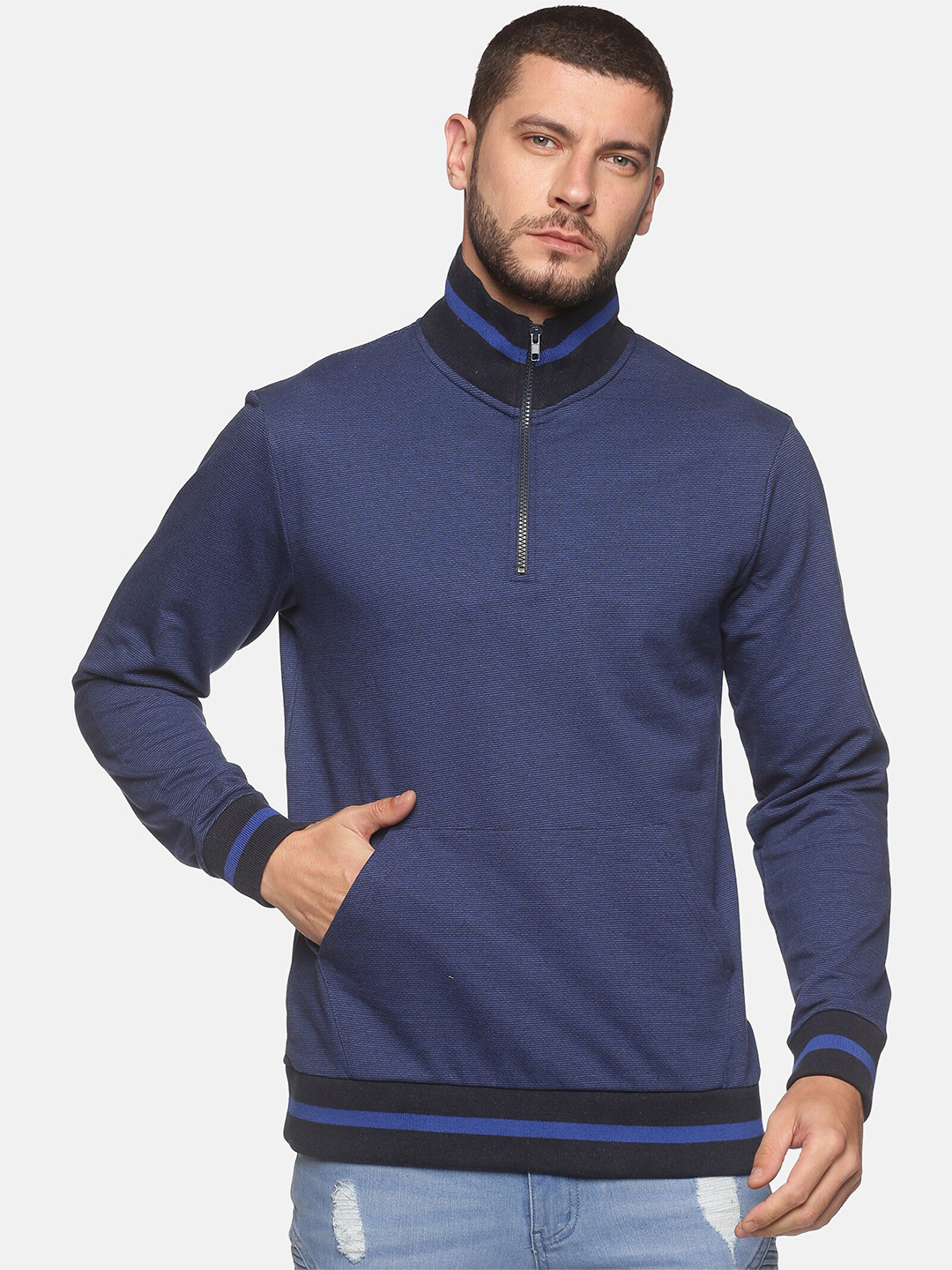 

UrGear Men Blue Sweatshirt