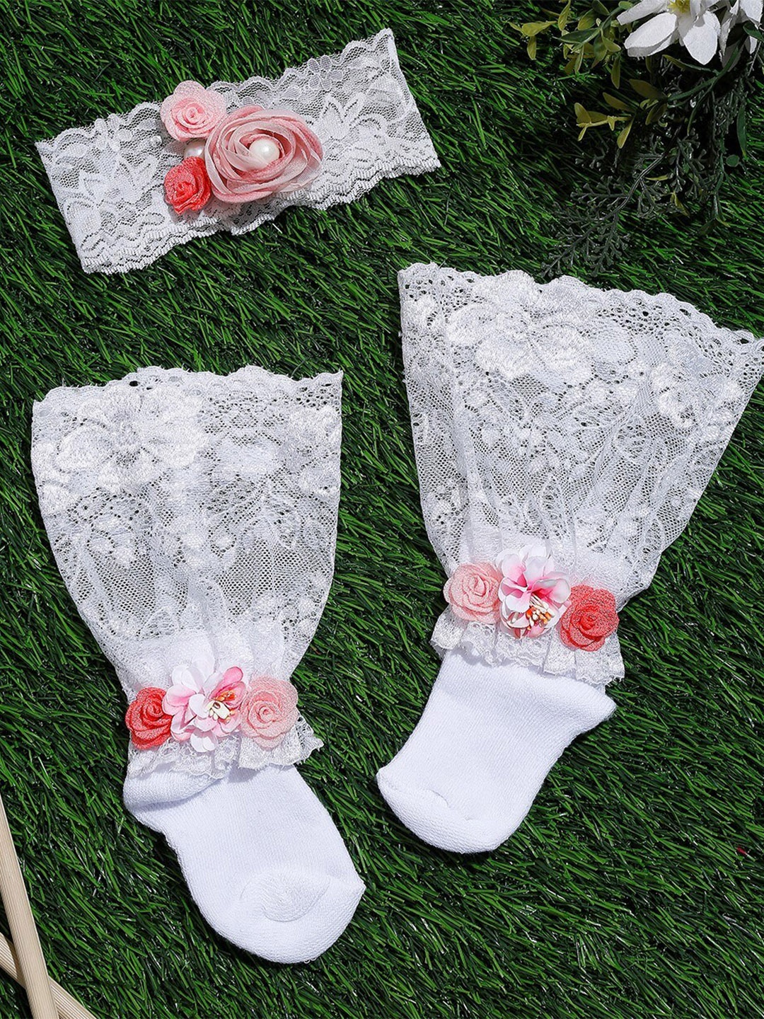 

TIPY TIPY TAP Girls Pack Of 2 Pink & White Lace Floral Socks With Hairband