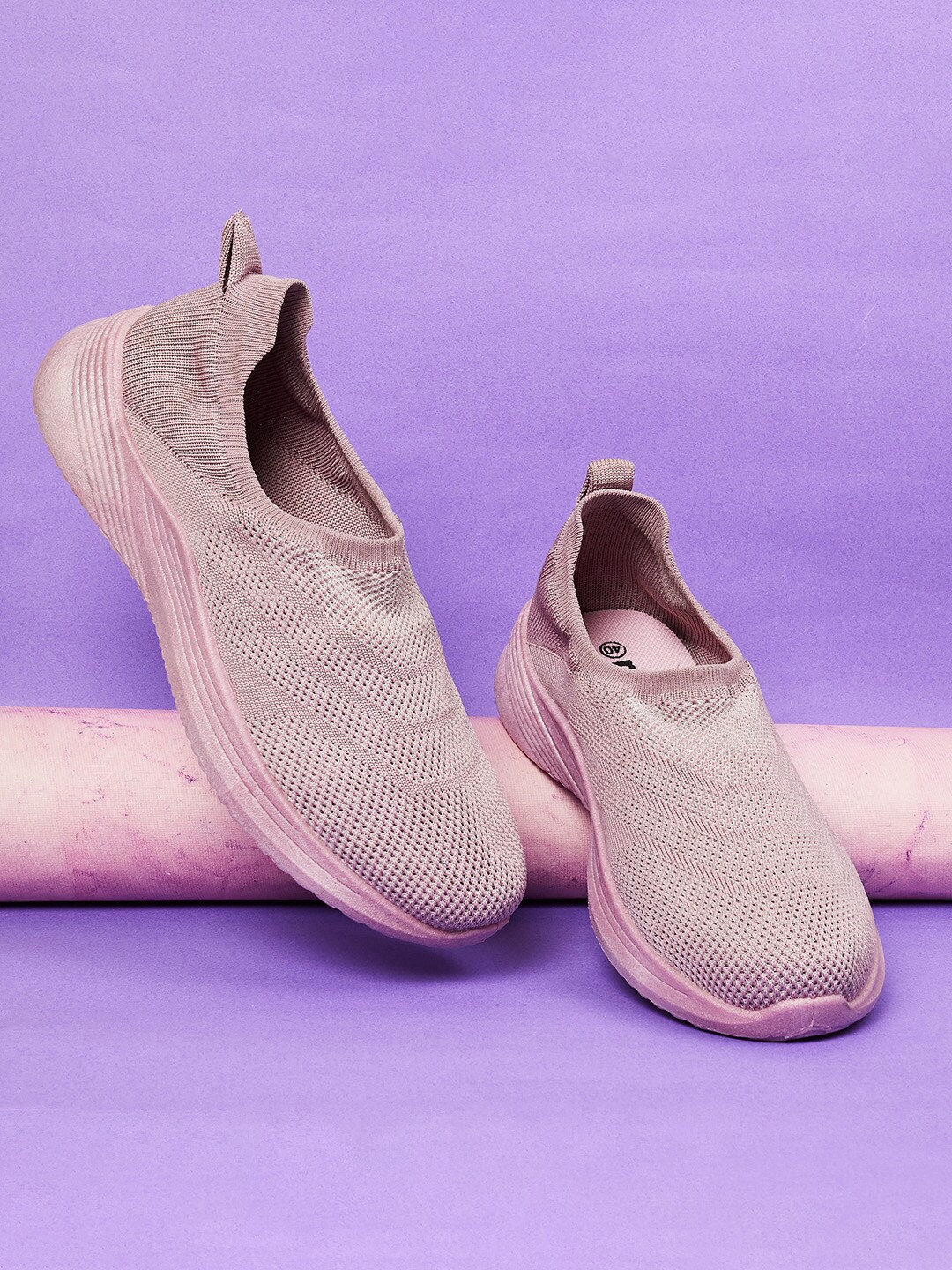 

max Women Pink Walking Non-Marking Shoes