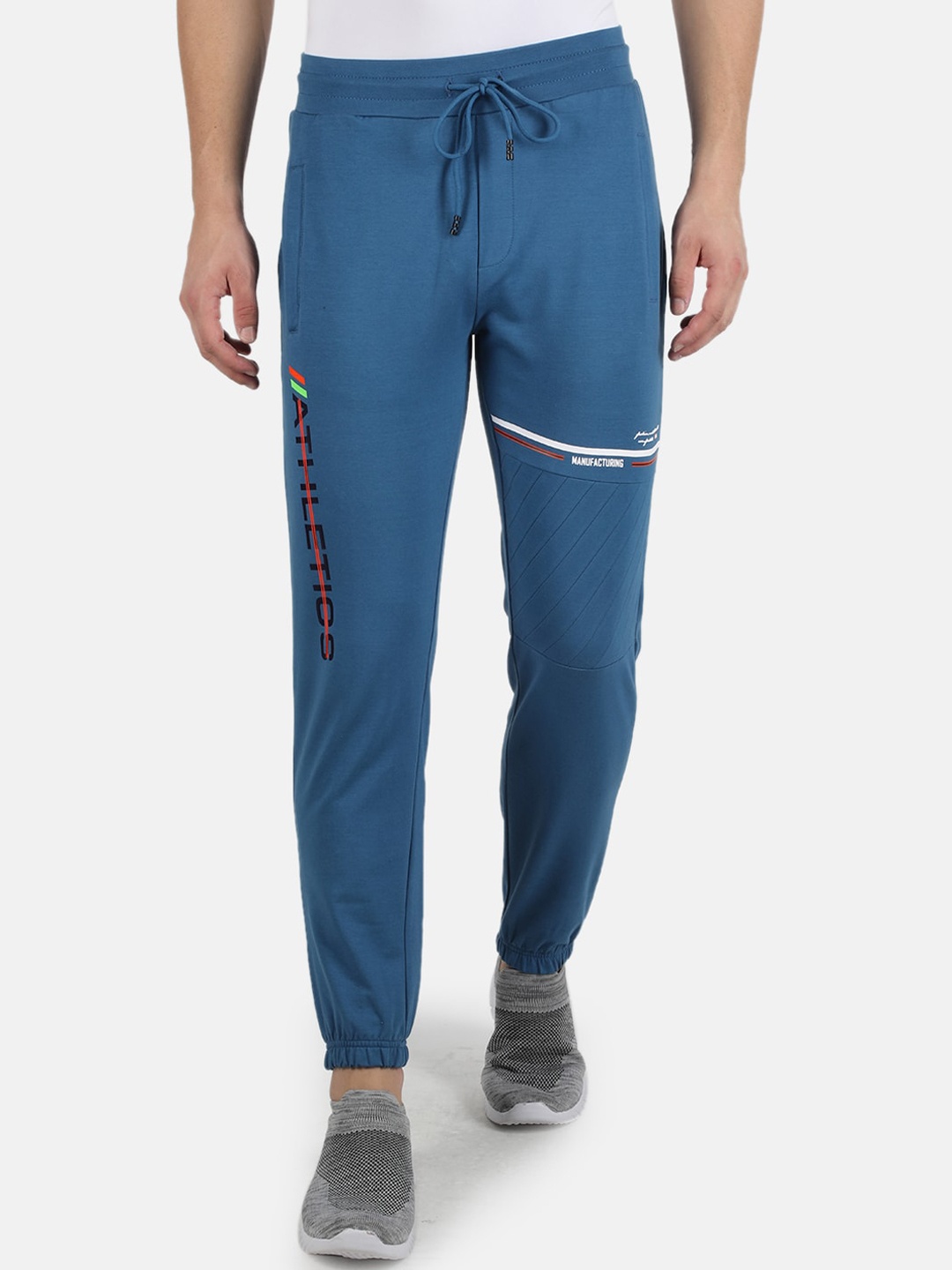 

Monte Carlo Men Blue Solid Joggers