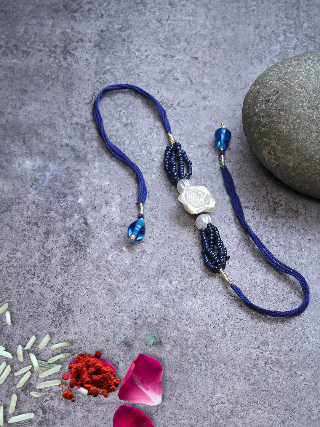 

DUGRISTYLE Blue & White Flower Rakhi With Rolichawal