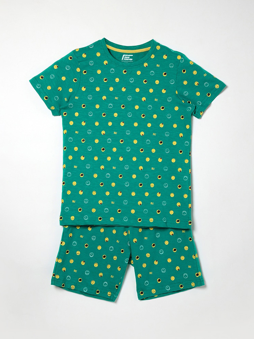 

Fame Forever by Lifestyle Boys Smiley Printed Clothing Set, Green