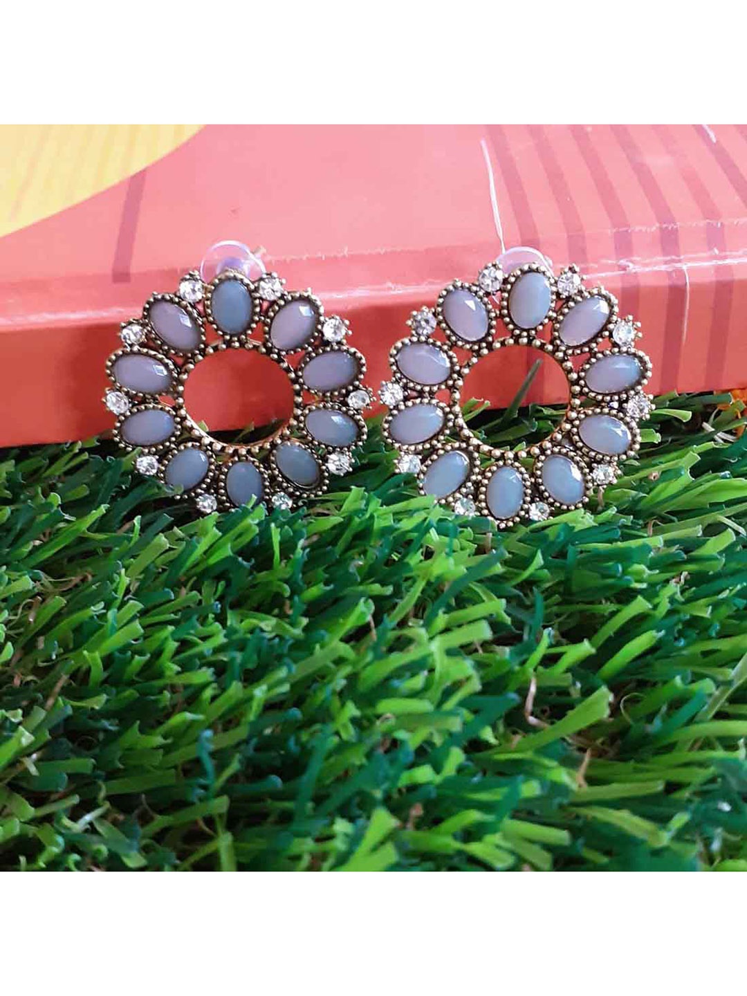 

RICH AND FAMOUS Grey Contemporary Studs Earrings