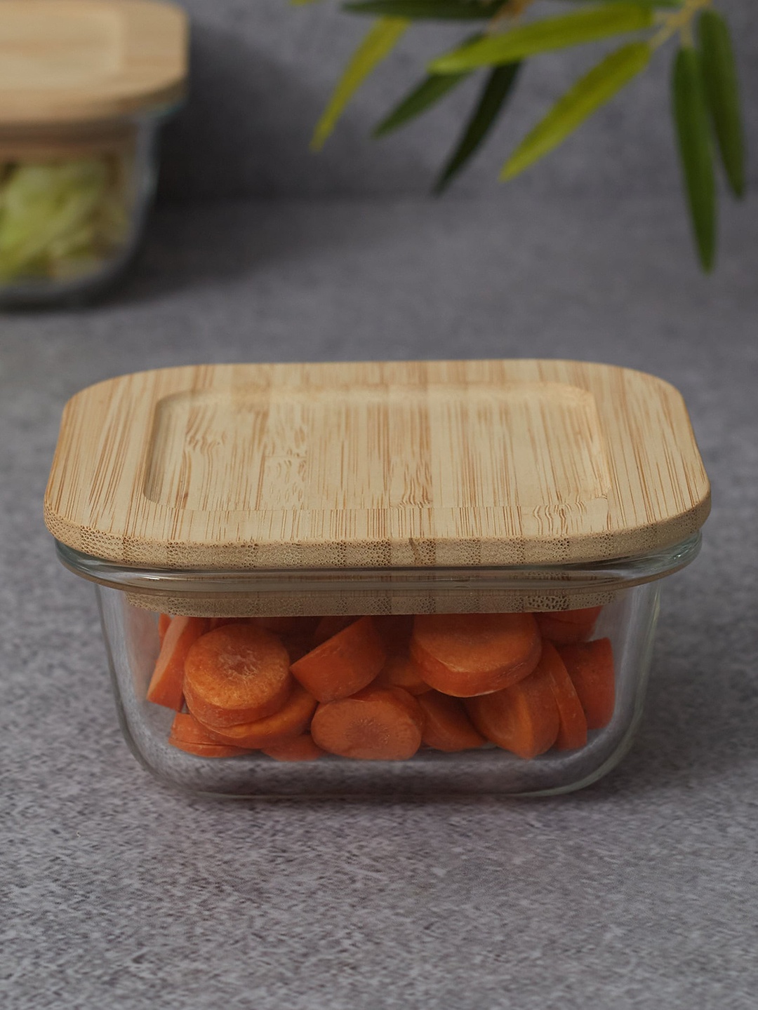 

HomeTown Transparent Solid Glass Container With Bamboo Lid 320ML