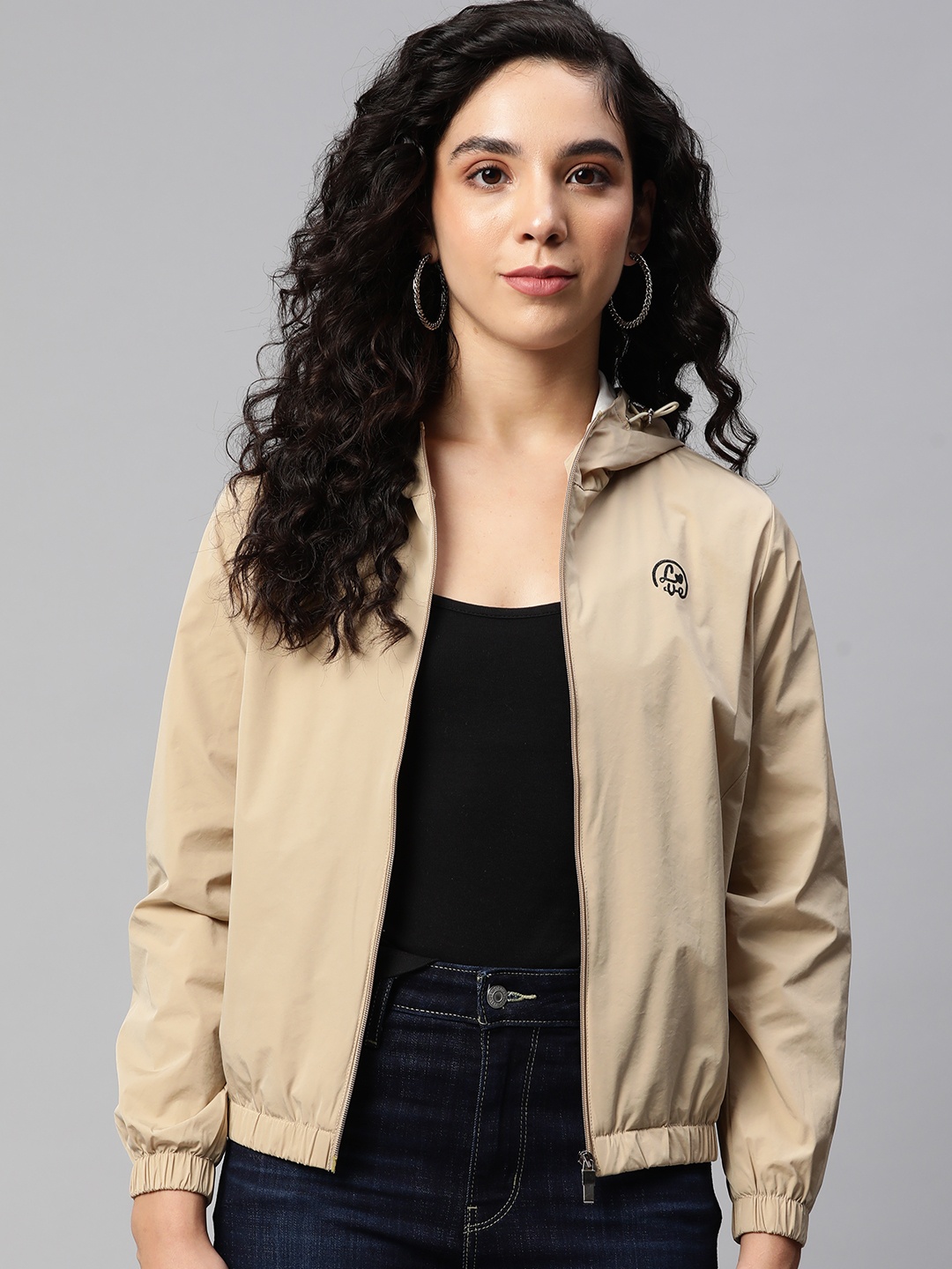

Foreign Culture By Fort Collins Women Beige Tailored Jacket