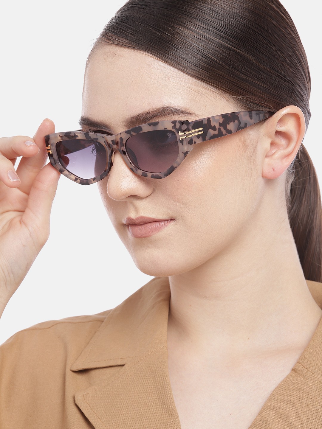 

Voyage Unisex Black Lens & Gunmetal-Toned Oval Sunglasses with UV Protected Lens