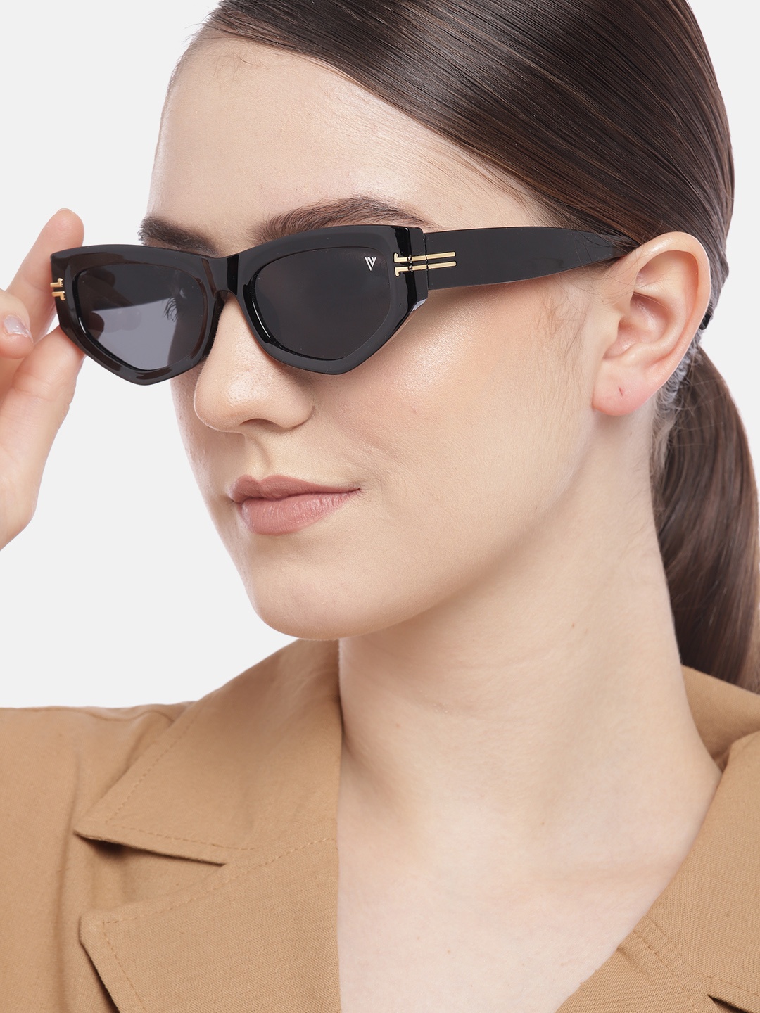 

Voyage Unisex Black Lens & Black Oval Sunglasses with UV Protected Lens