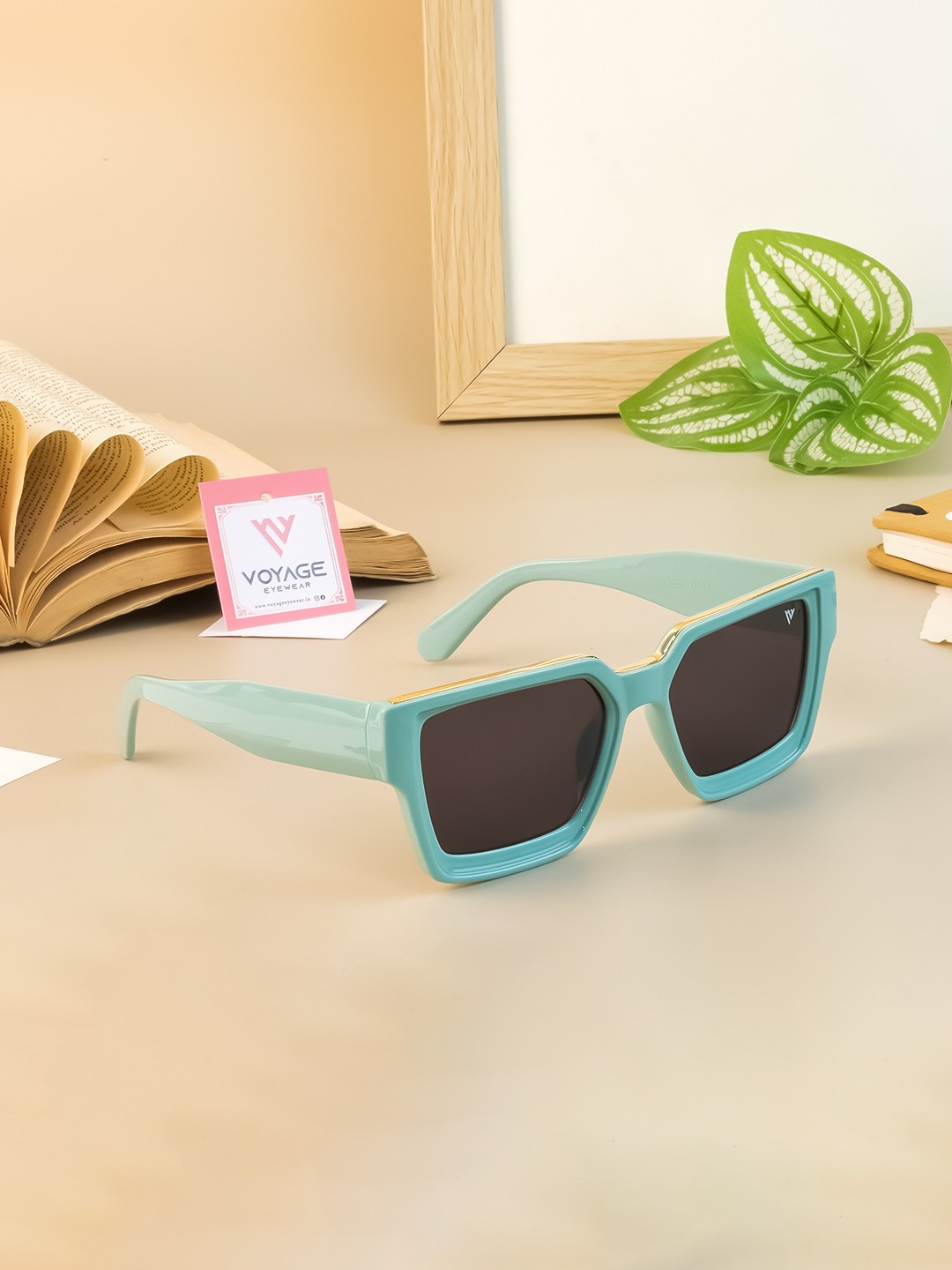 

Voyage Unisex Black Lens & Green Wayfarer Sunglasses with UV Protected Lens