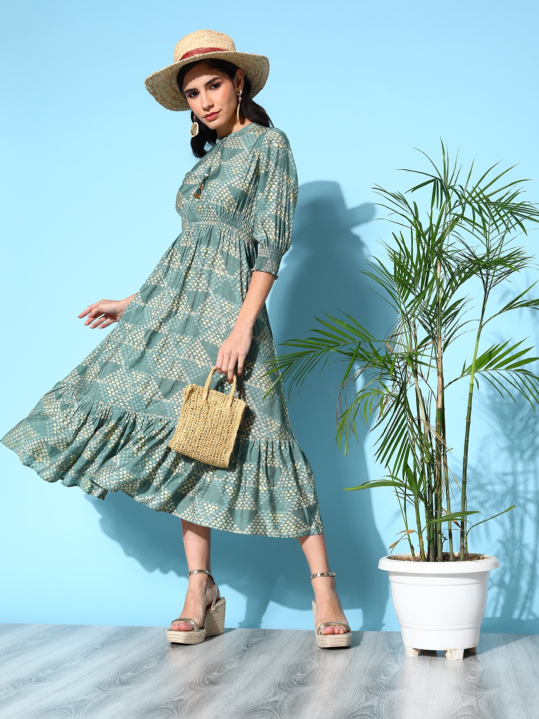 

ZOLA Women Green Geometric Volume Play Dress