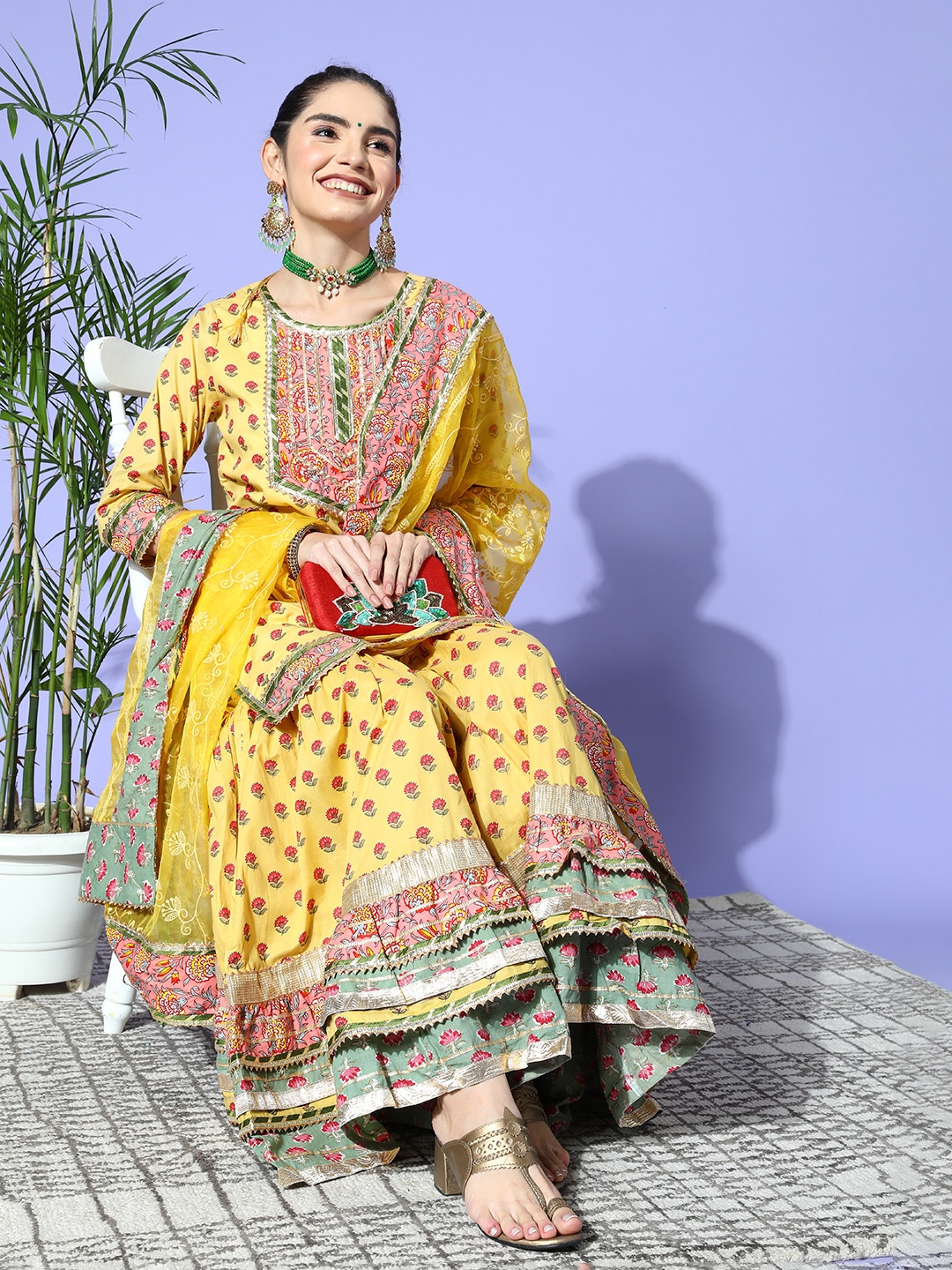 

Ishin Women Floral Pure Cotton Desi Girl Kurta Set, Yellow