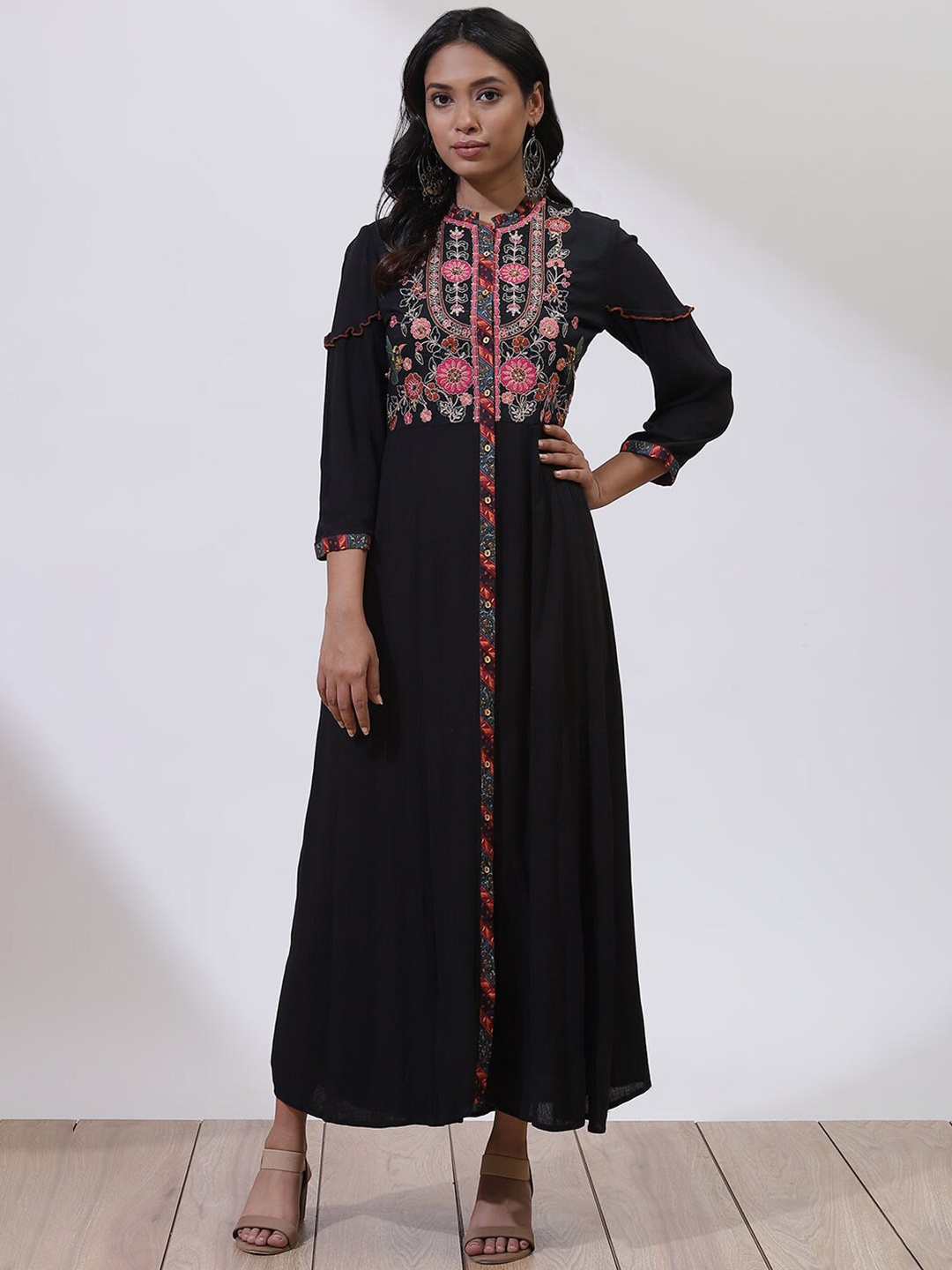 

Lakshita Black Floral Maxi Dress