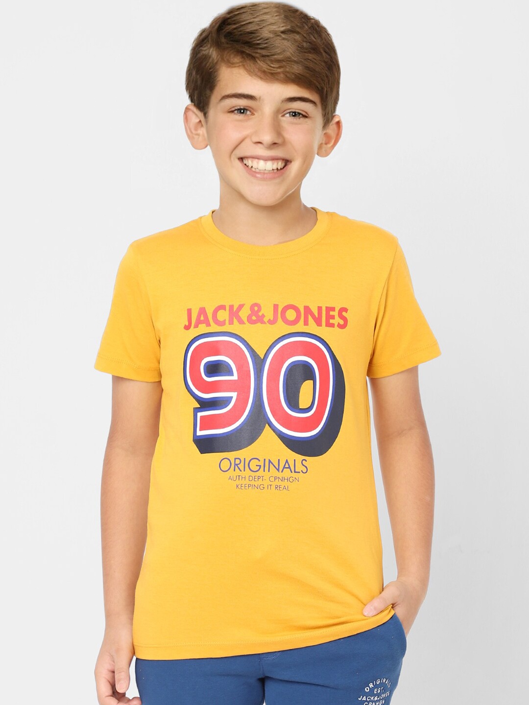 

Jack & Jones Boys Yellow Typography Printed Polo Collar Applique T-shirt