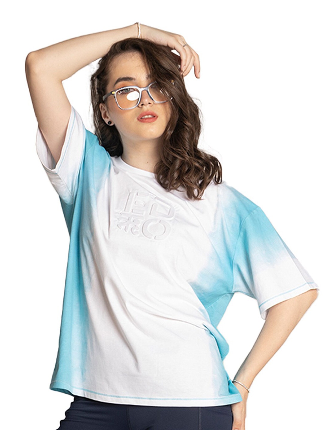 

EDRIO Women Blue & cultured Extended Sleeves Pure Cotton Applique Oversized T-shirt