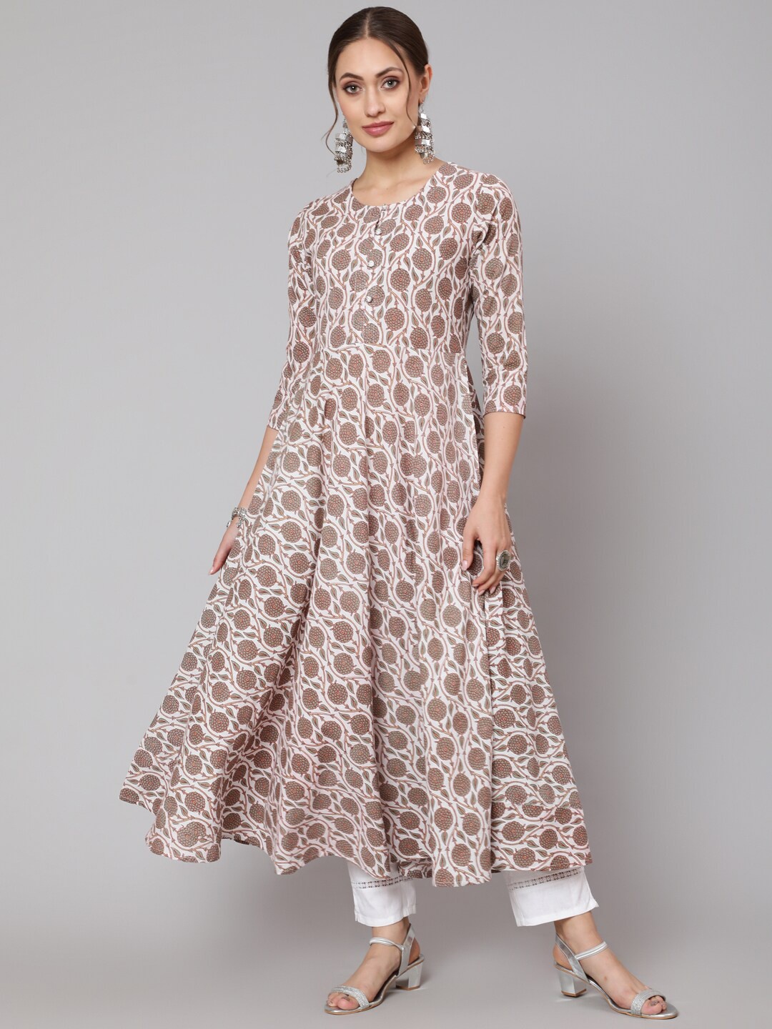 

GLAM ROOTS Women Green & bark Printed Keyhole Neck Floral Anarkali Kurta