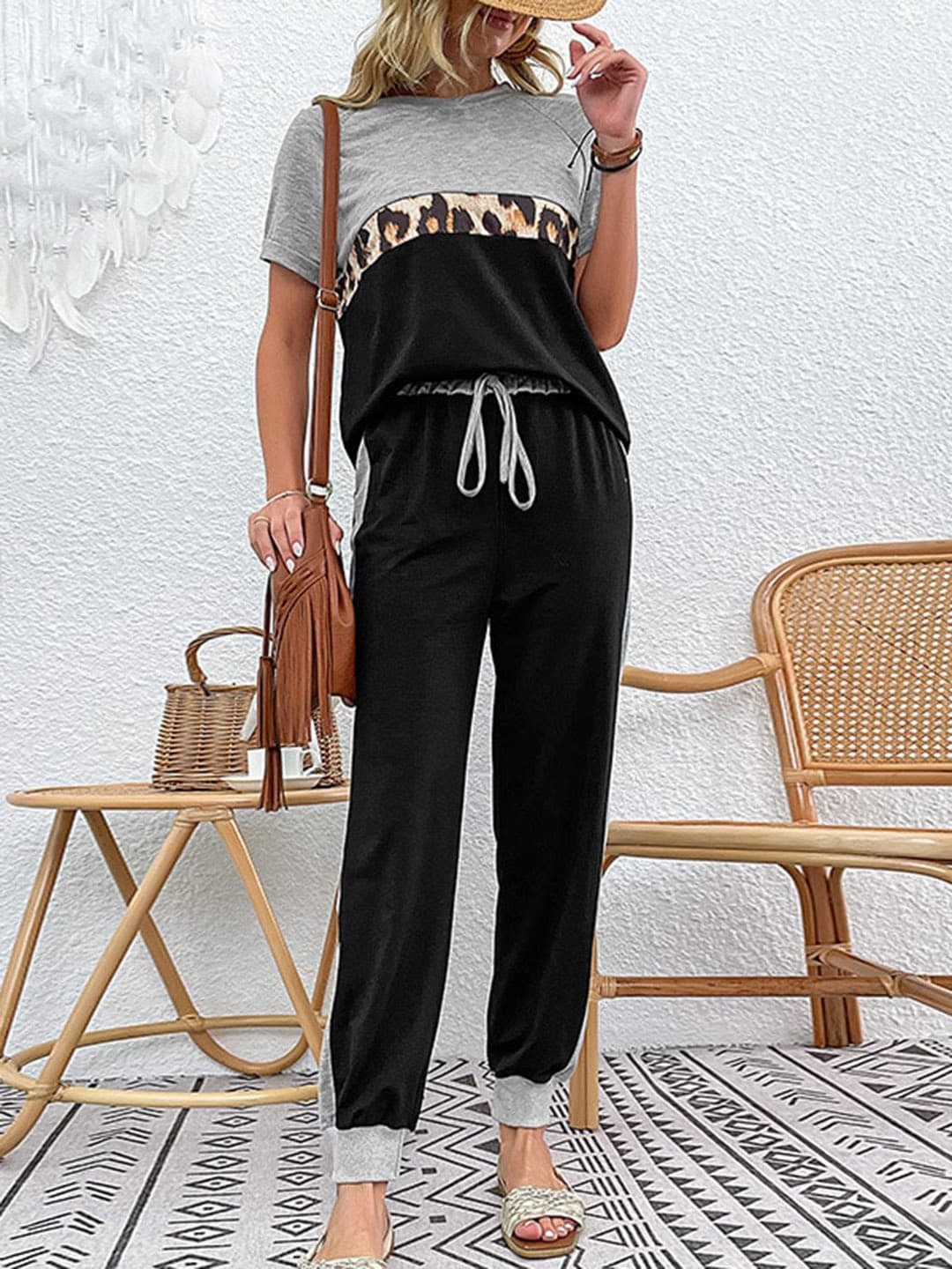 

BoStreet Women Black & Grey Printed T-shirt with Trousers