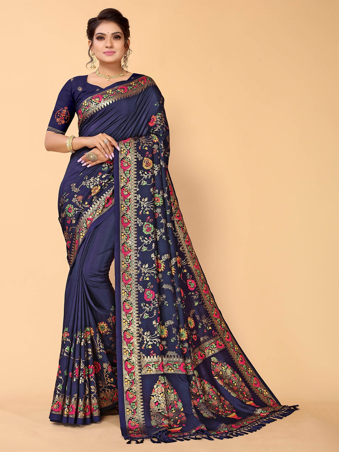 

Mitera Blue & Gold-Toned Floral Silk Blend Kanjeevaram Saree
