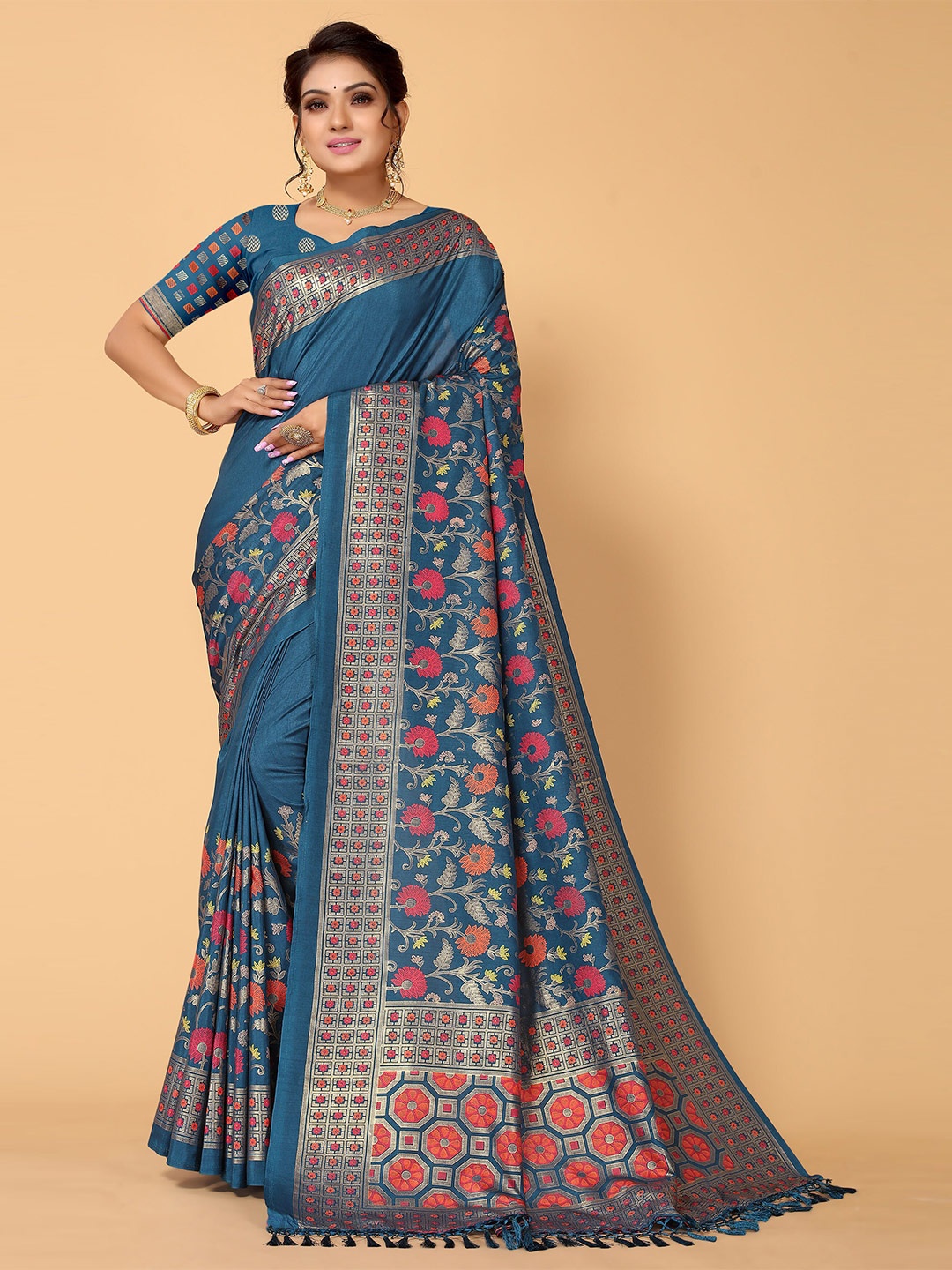 

Mitera Teal & Gold-Toned Floral Zari Silk Blend Kanjeevaram Saree