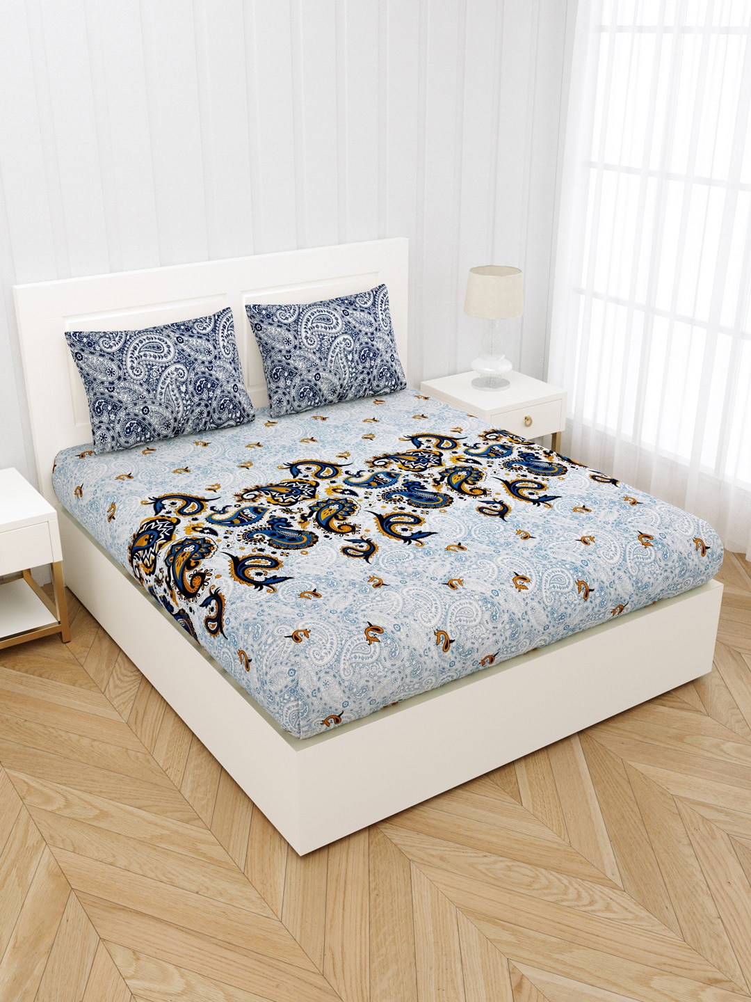 

JAIPUR FABRIC Blue & White Ethnic Motifs King Bedsheet with 2 Pillow Covers