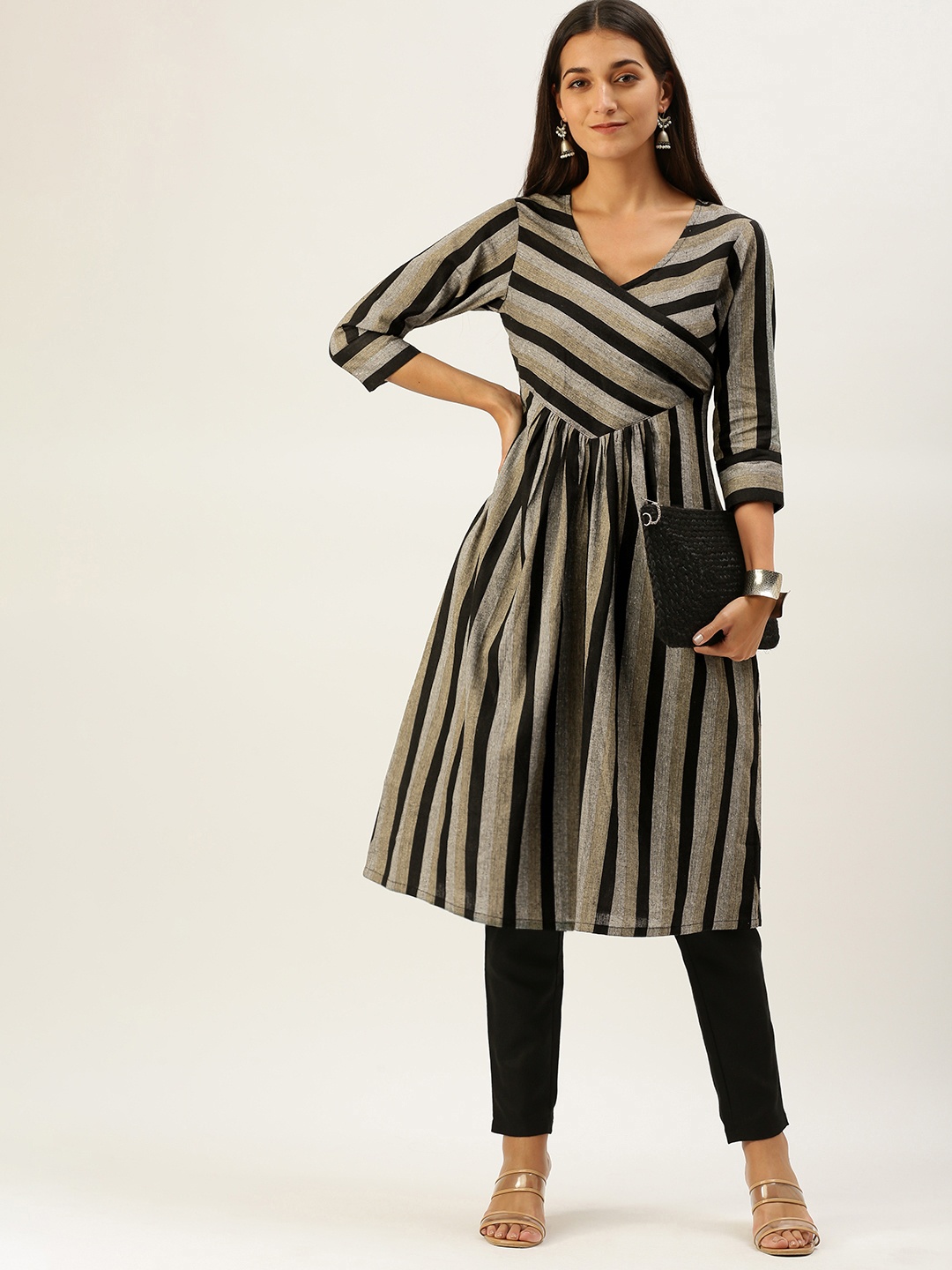

Vedic Women Grey & Black Striped Kurta