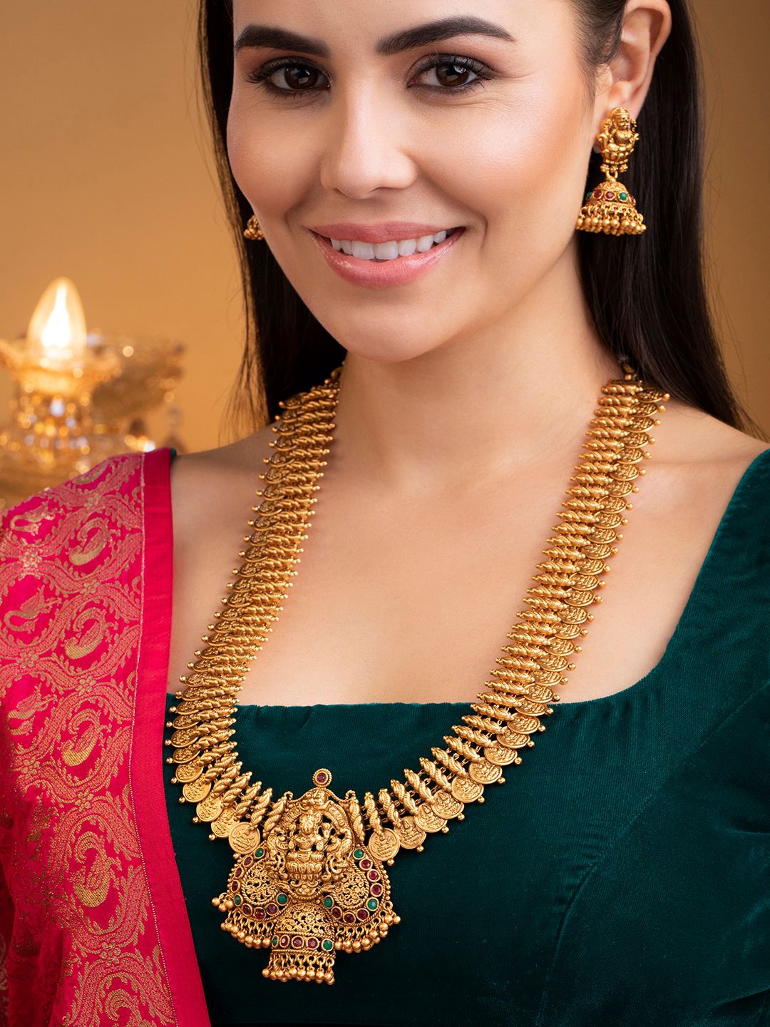 

Rubans Gold-Plated Stone-Studded Jewellery Set