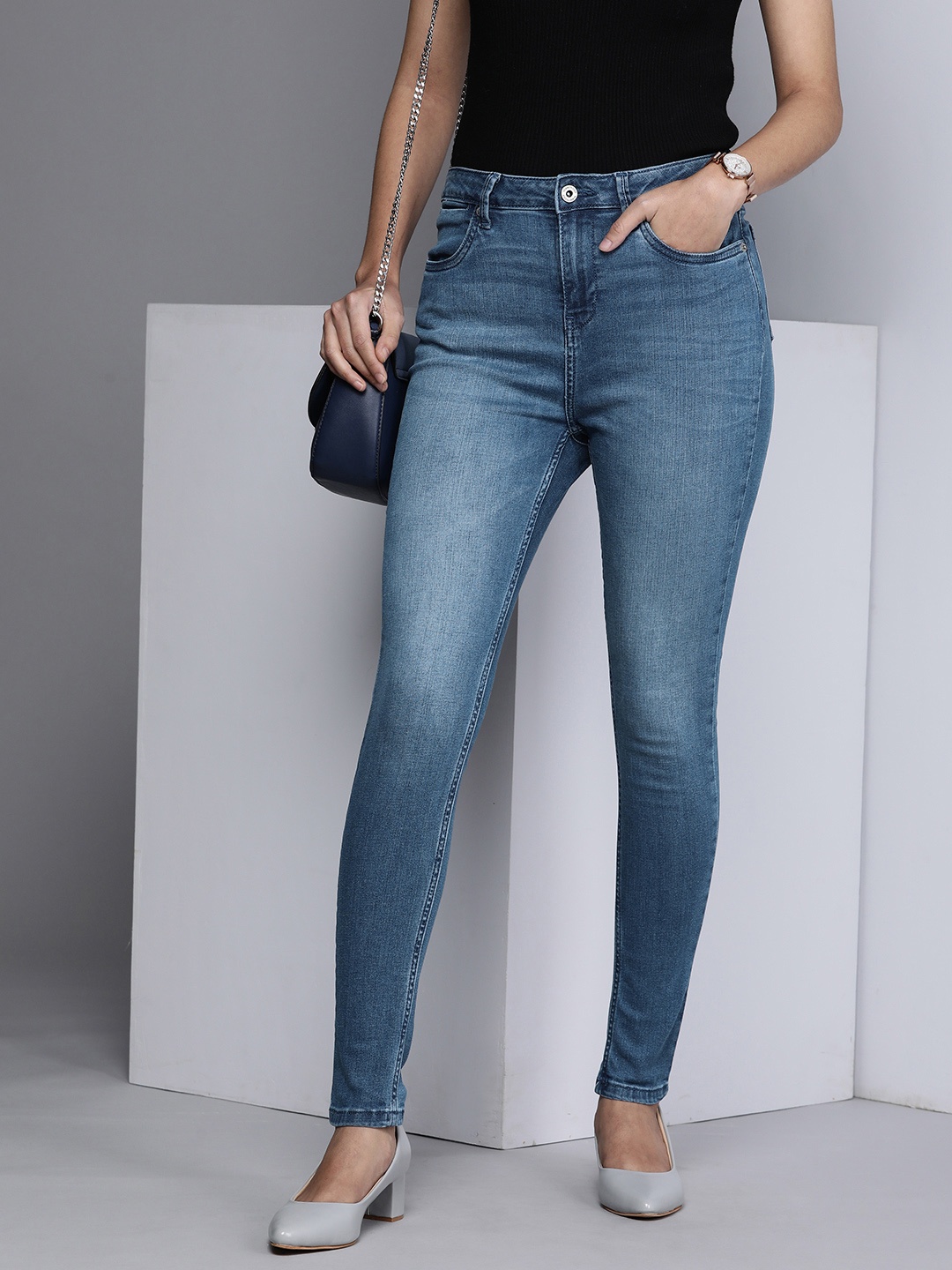 

Kenneth Cole Flex Women Blue Skinny Fit High-Rise Heavy Fade Stretchable Jeans