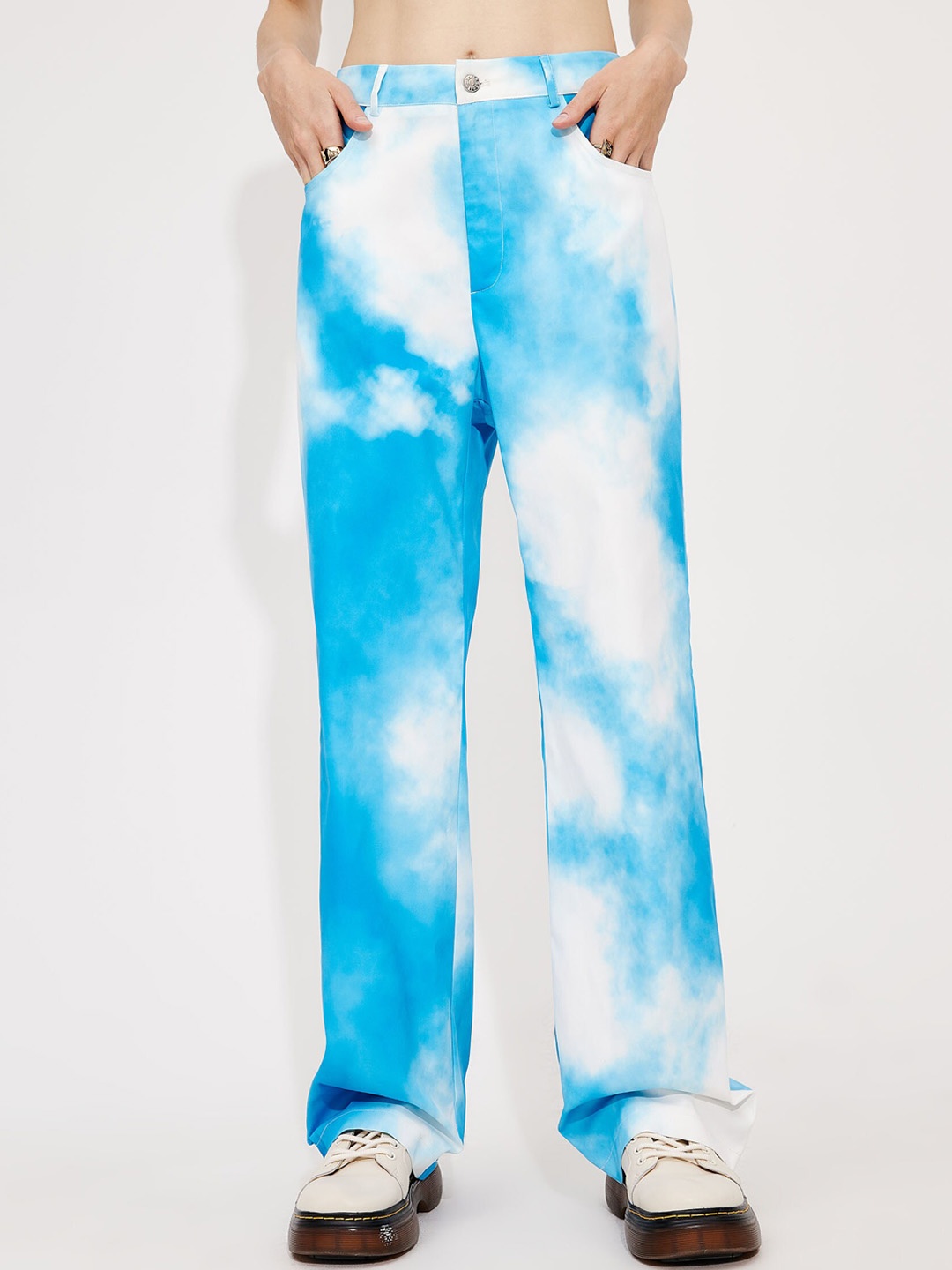 

URBANIC Women White Trousers