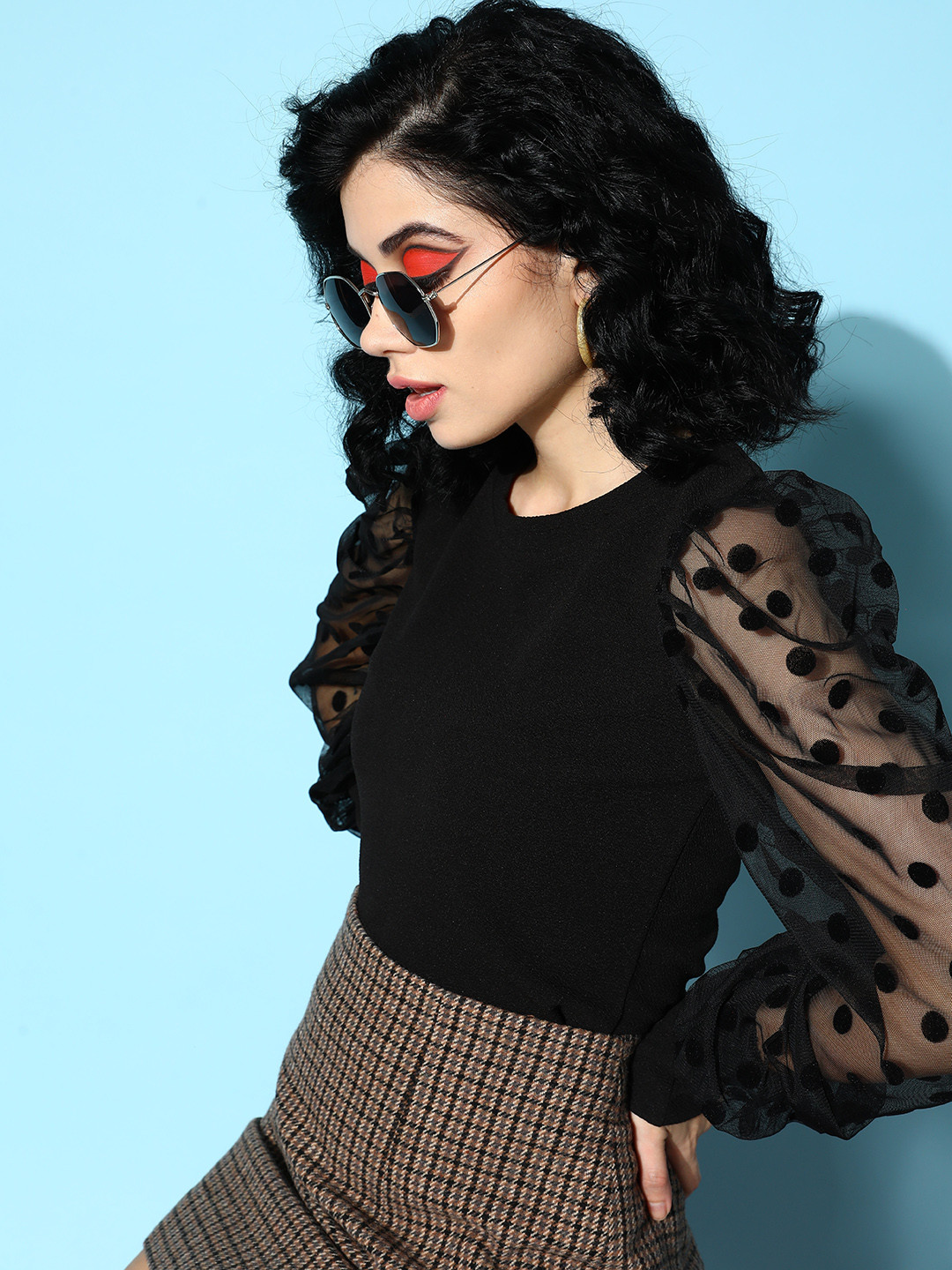

Berrylush Black Solid Such a Mesh Top