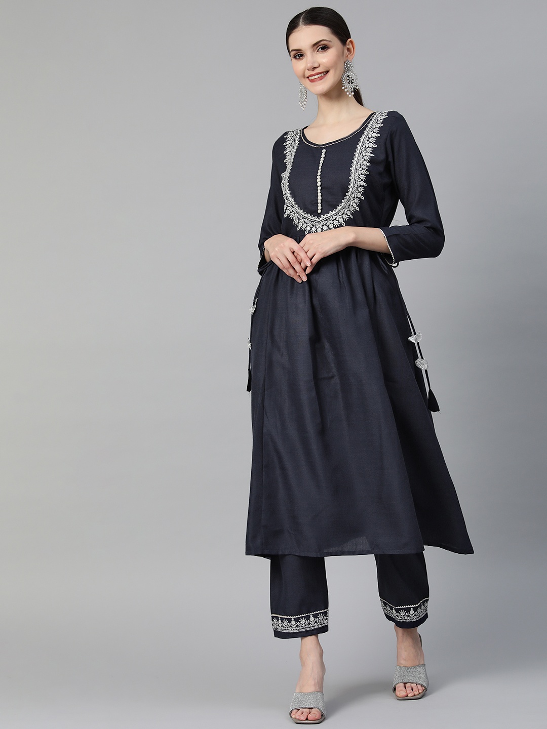 

SheWill Women Navy Blue Floral Embroidered Sequinned Kurta with Trousers