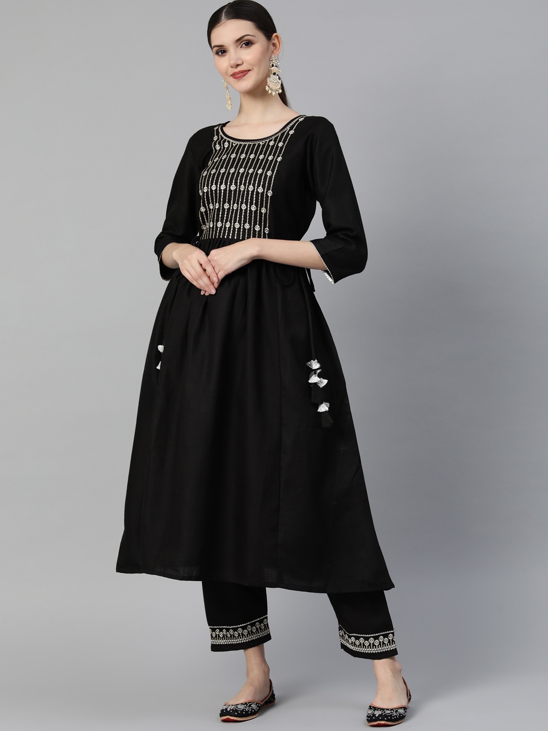 

SheWill Women Black Yoke Design Pleated Thread Work Cotton Kurta with Trousers