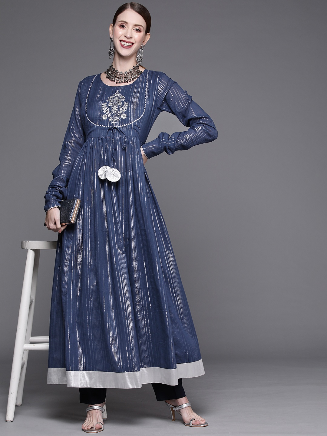 

Varanga Women Blue & Silver Embroidered Indigo Kurta