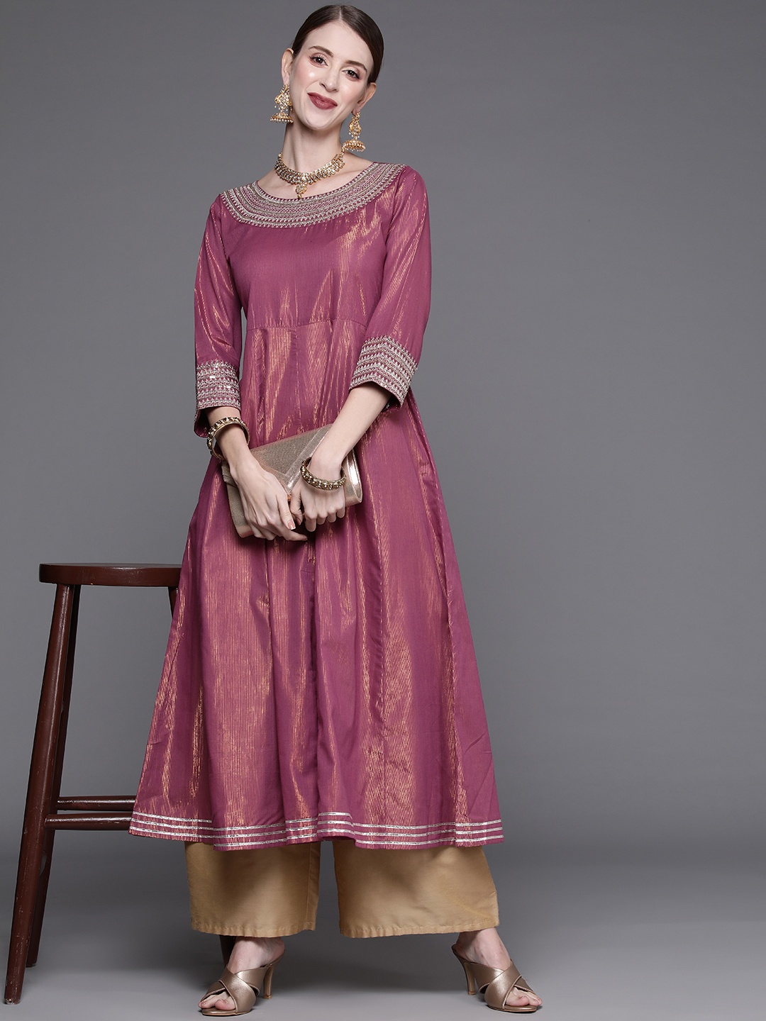 

Varanga Women Mauve & Golden Pure Cotton Anarkali Kurta